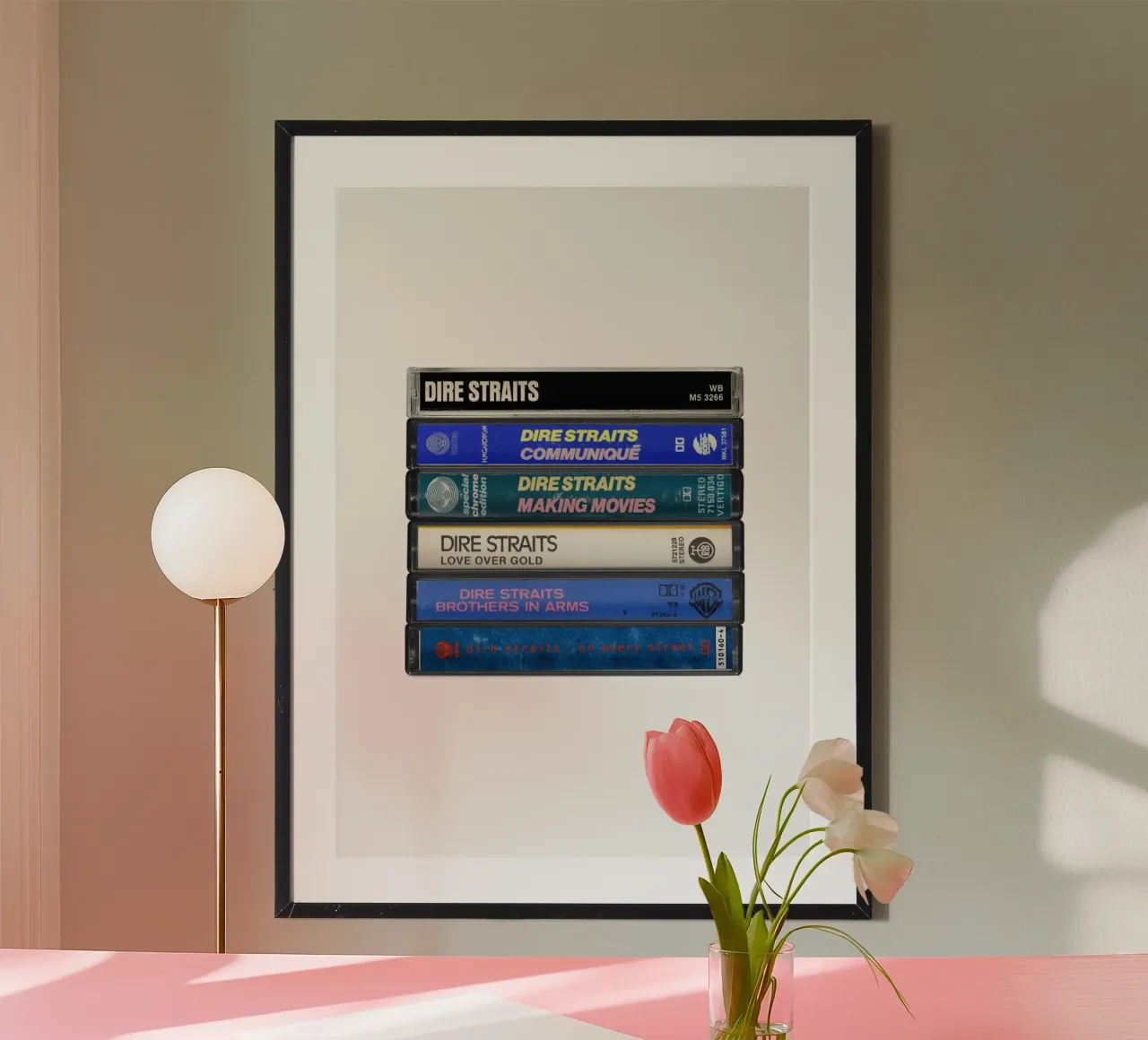 Dire Straits - Album raccolti - Stampa su cassetta poster con telaio in alluminio da MrMustardPrints