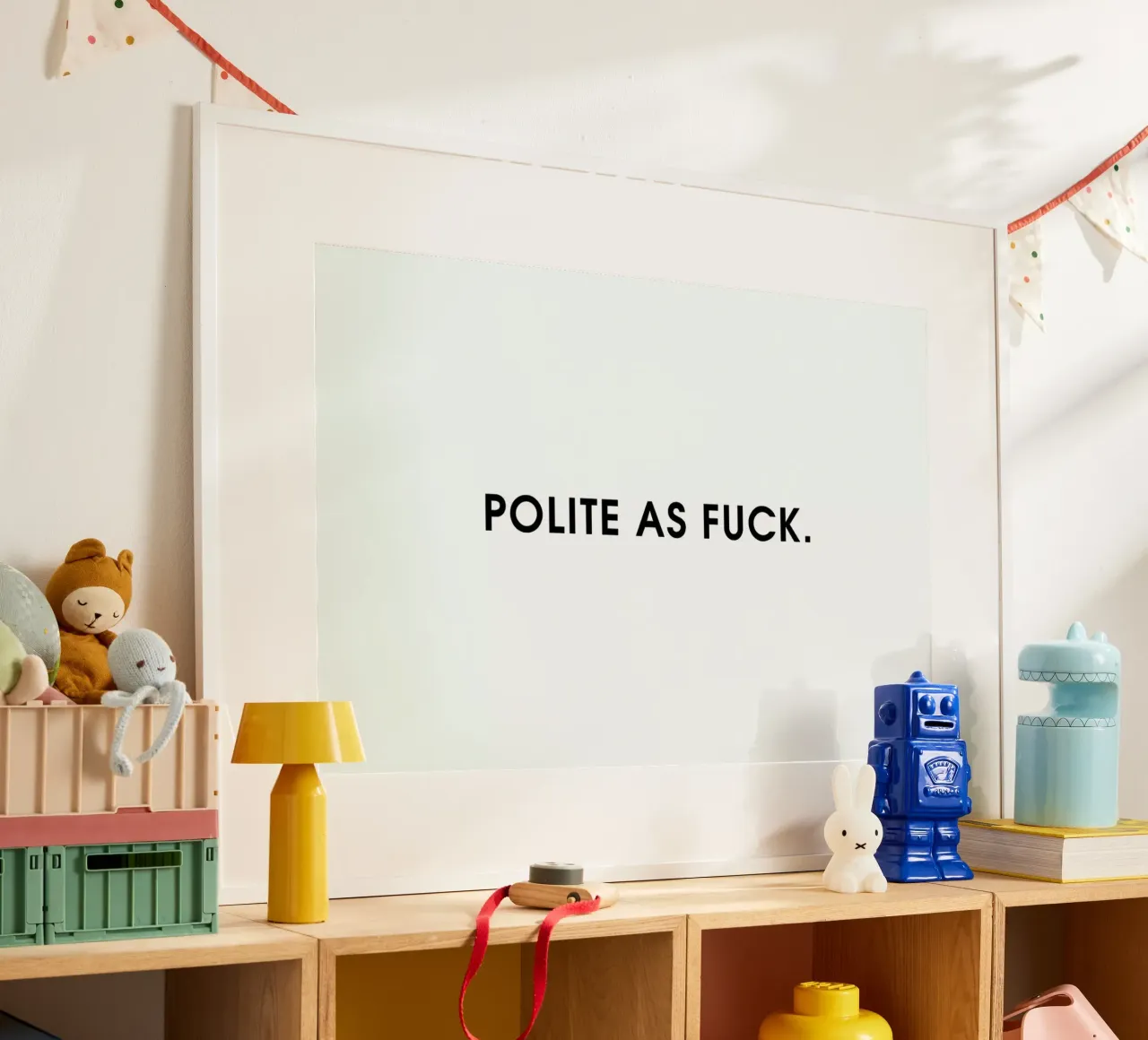 Polite White poster da Intertitres