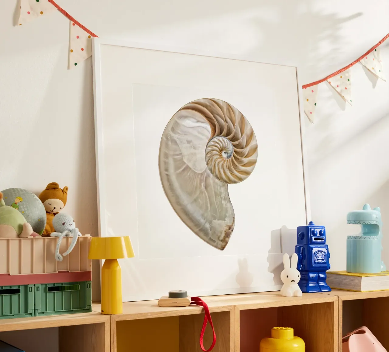 Natural Perfection: Cross-Section Nautilus Shell hahnemühle by Curious Collections by Marielle Leenders