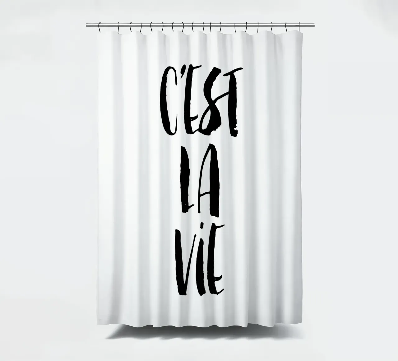 Cest La Vie in bianco e nero tenda da doccia da THE MOTIVATED TYPE