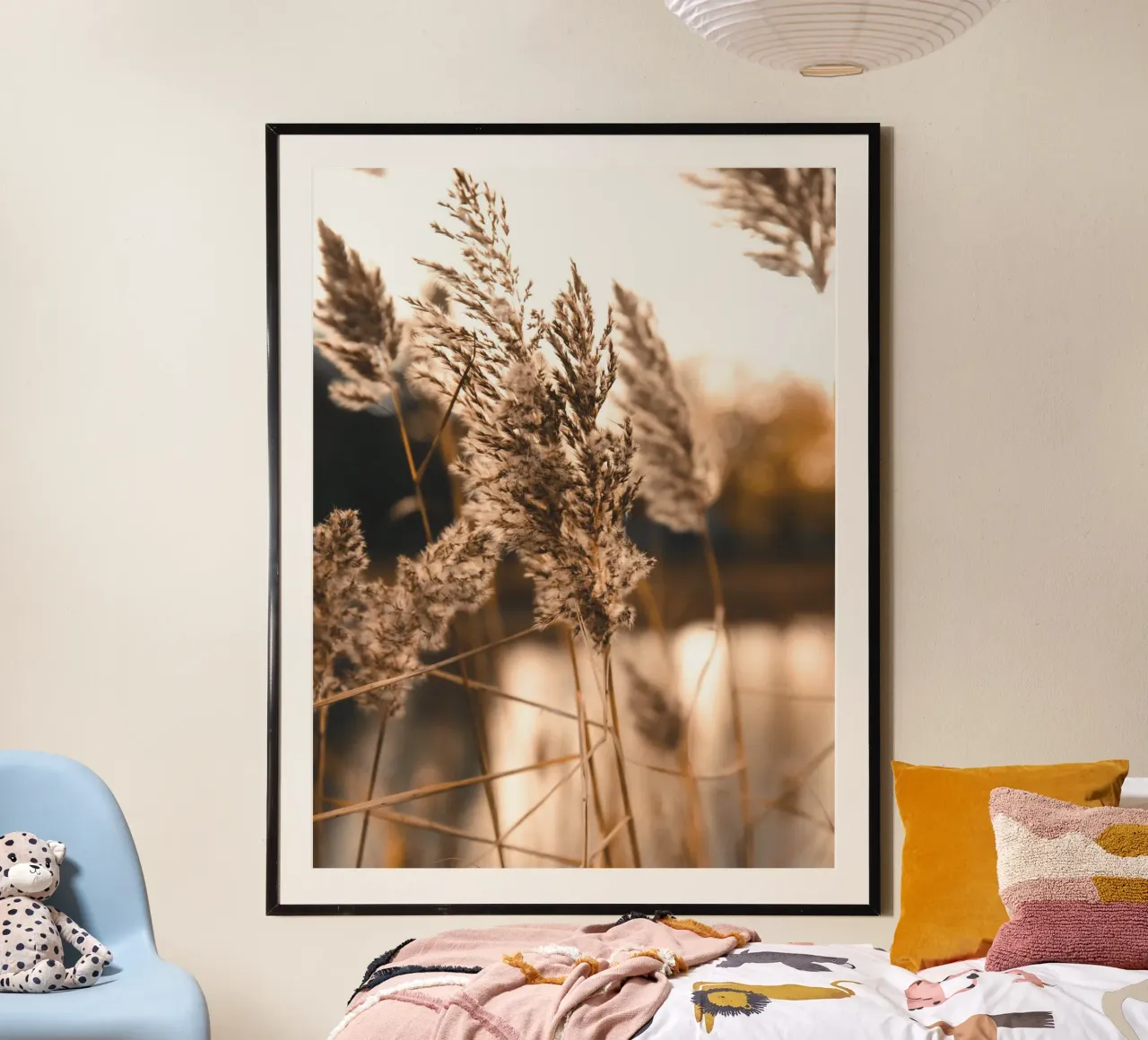 Herbes naturelles dans des tons chauds de terre - Une esthétique douce et naturelle poster de Whole©