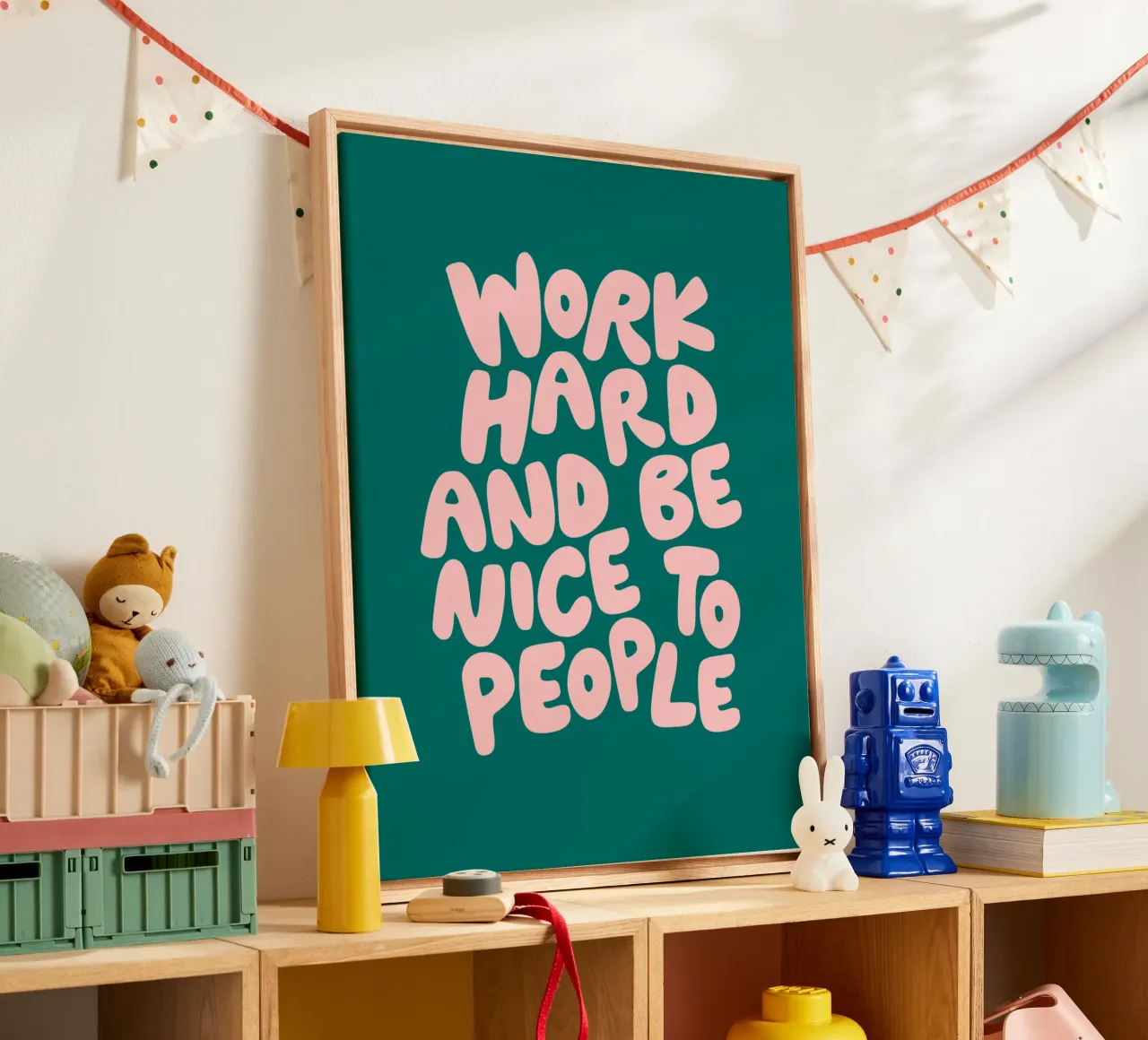 Lavorare sodo ed essere gentili con le persone in verde e rosa pesca tela con Cornice a cassetta da THE MOTIVATED TYPE