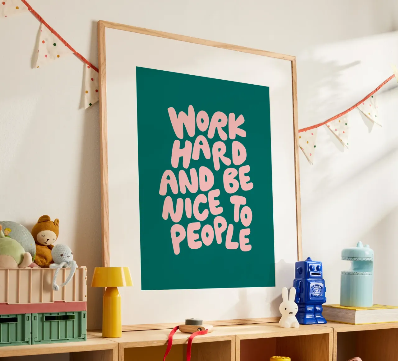 Lavorare sodo ed essere gentili con le persone in verde e rosa pesca poster con telaio in plastica da THE MOTIVATED TYPE