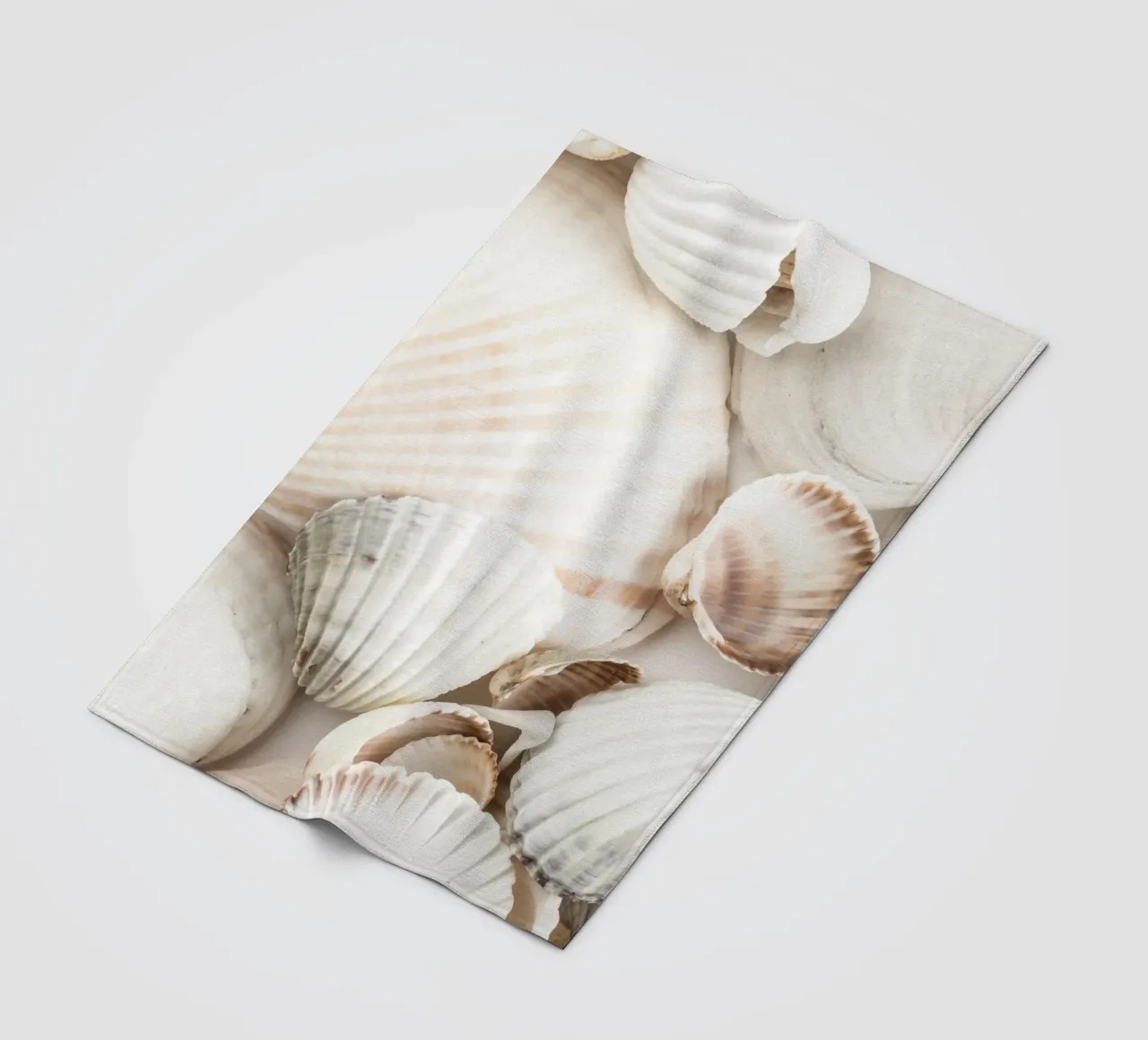 Schelpdesign - een natuurlijke maritieme look voor thuis fleecedeken van Whole©
