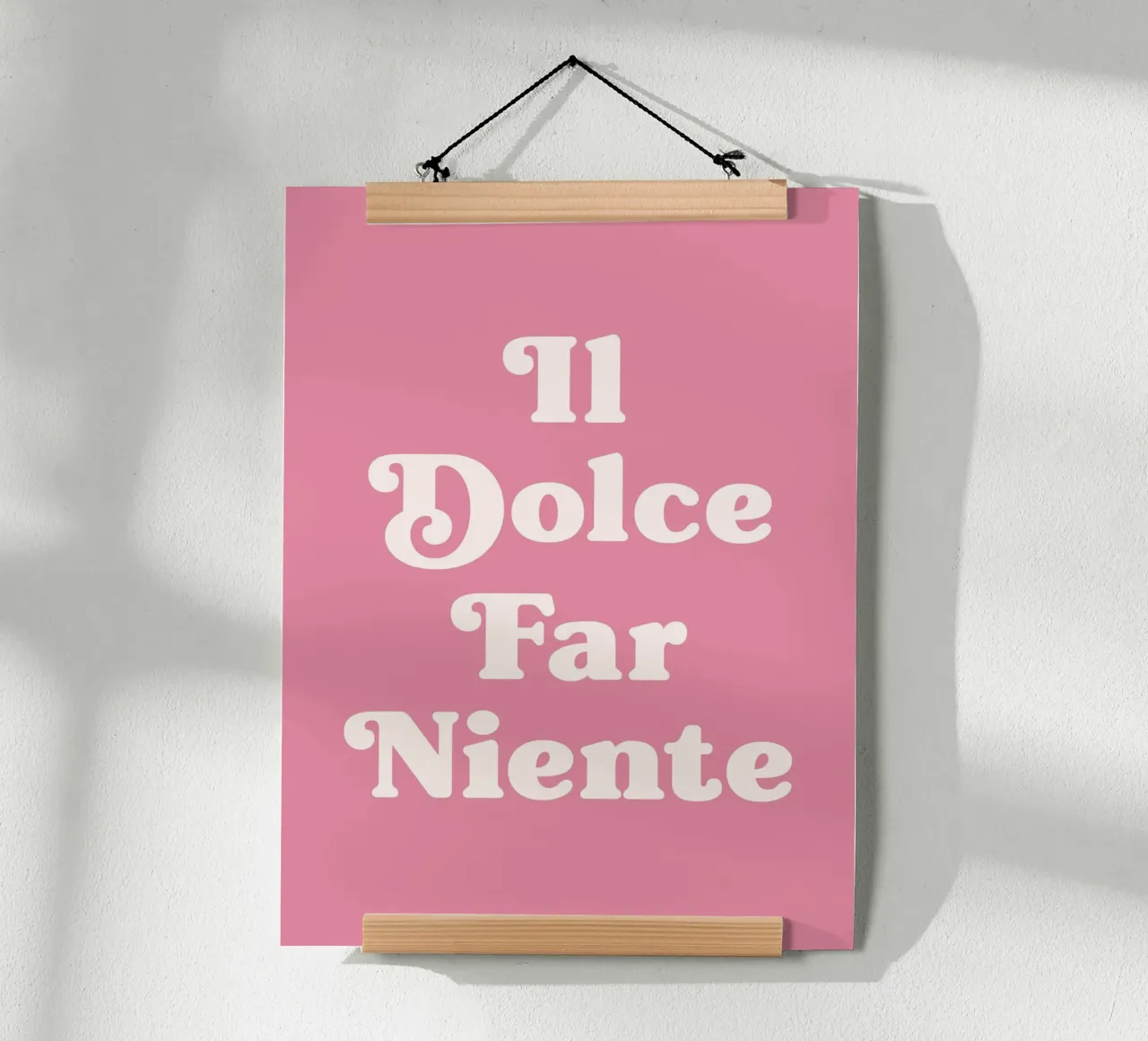 Il dolce far niente - Die Süße des Nichtstuns Zitat Poster von Paigaam Studio
