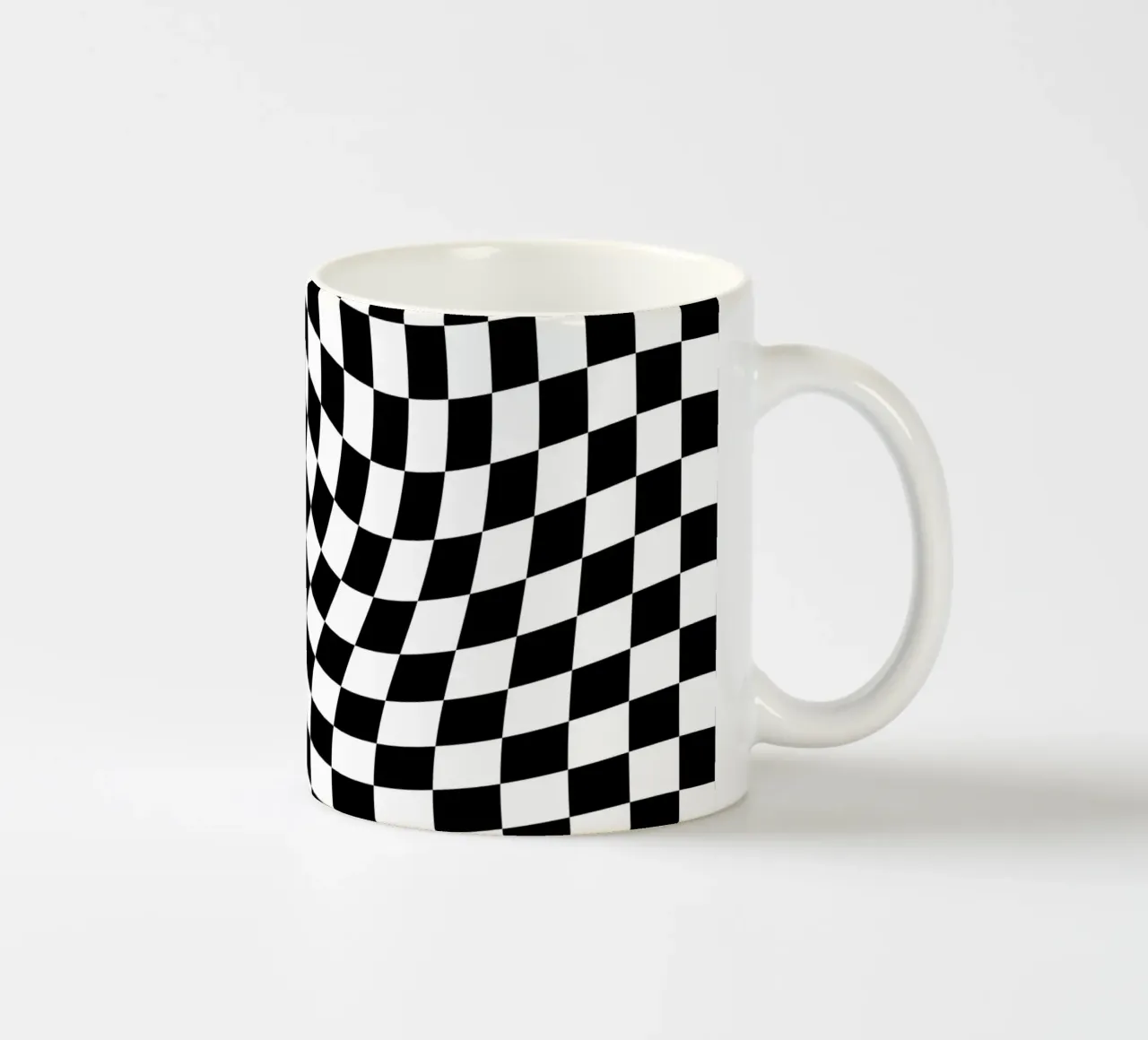 Checkerboard - Black and White Twist tazza in ceramica da Galaxy Eyes