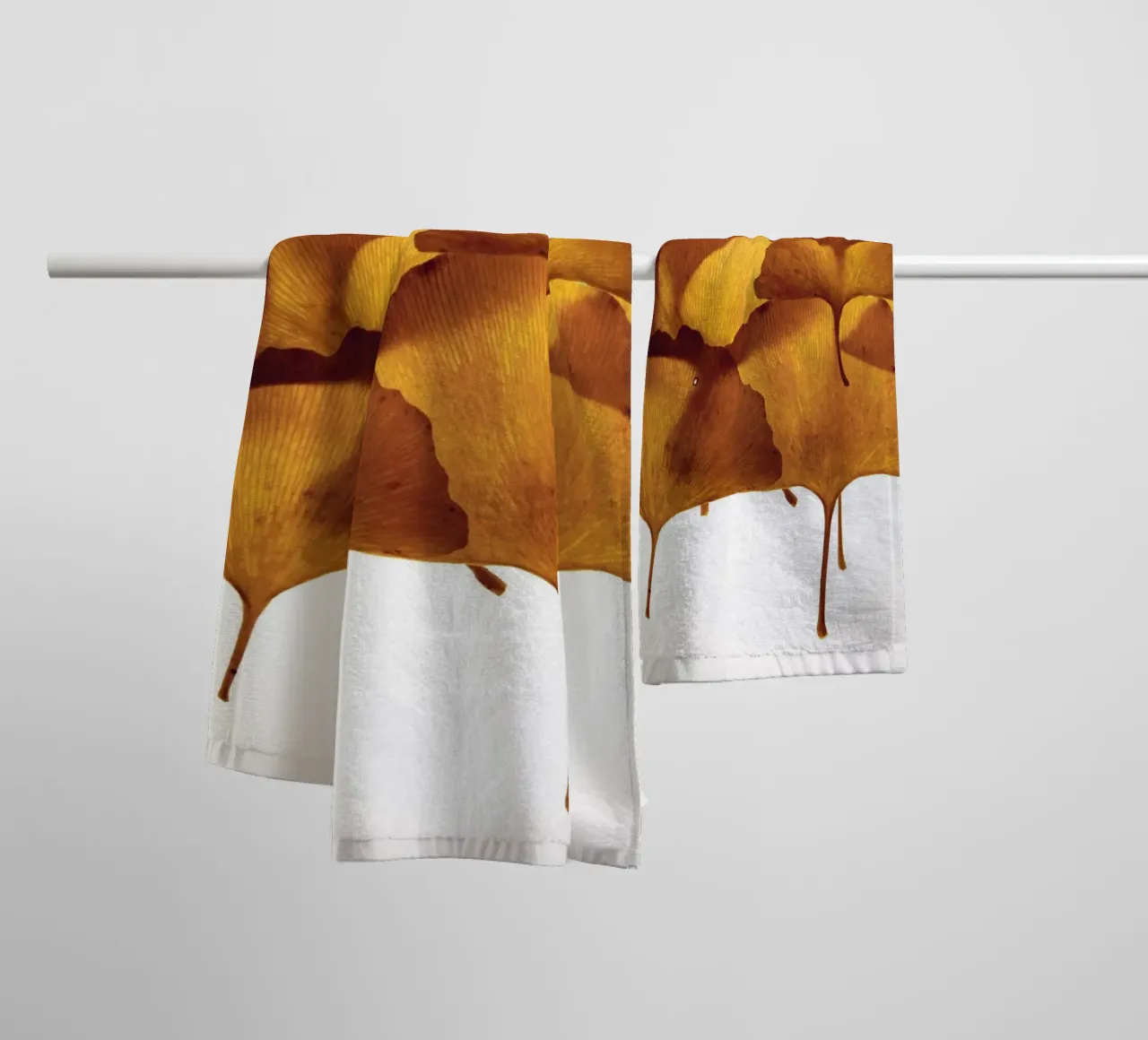 Composizione delle foglie di Ginkgo Biloba asciugamano da bagno da Teresa André