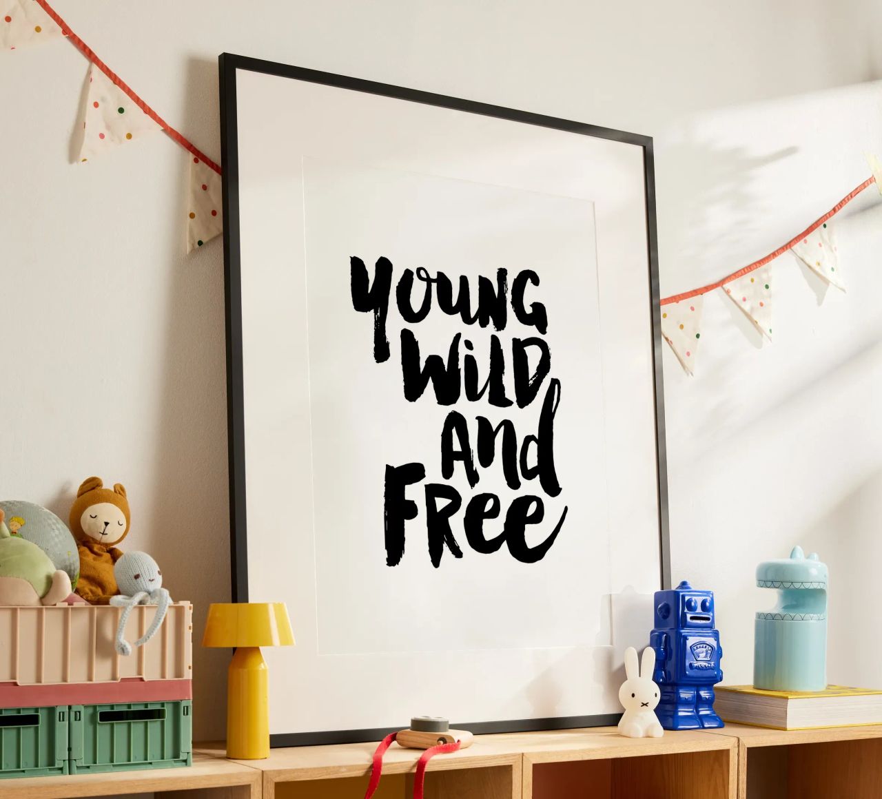 Young Wild And Free Typografie Design en noir et blanc poster de THE MOTIVATED TYPE