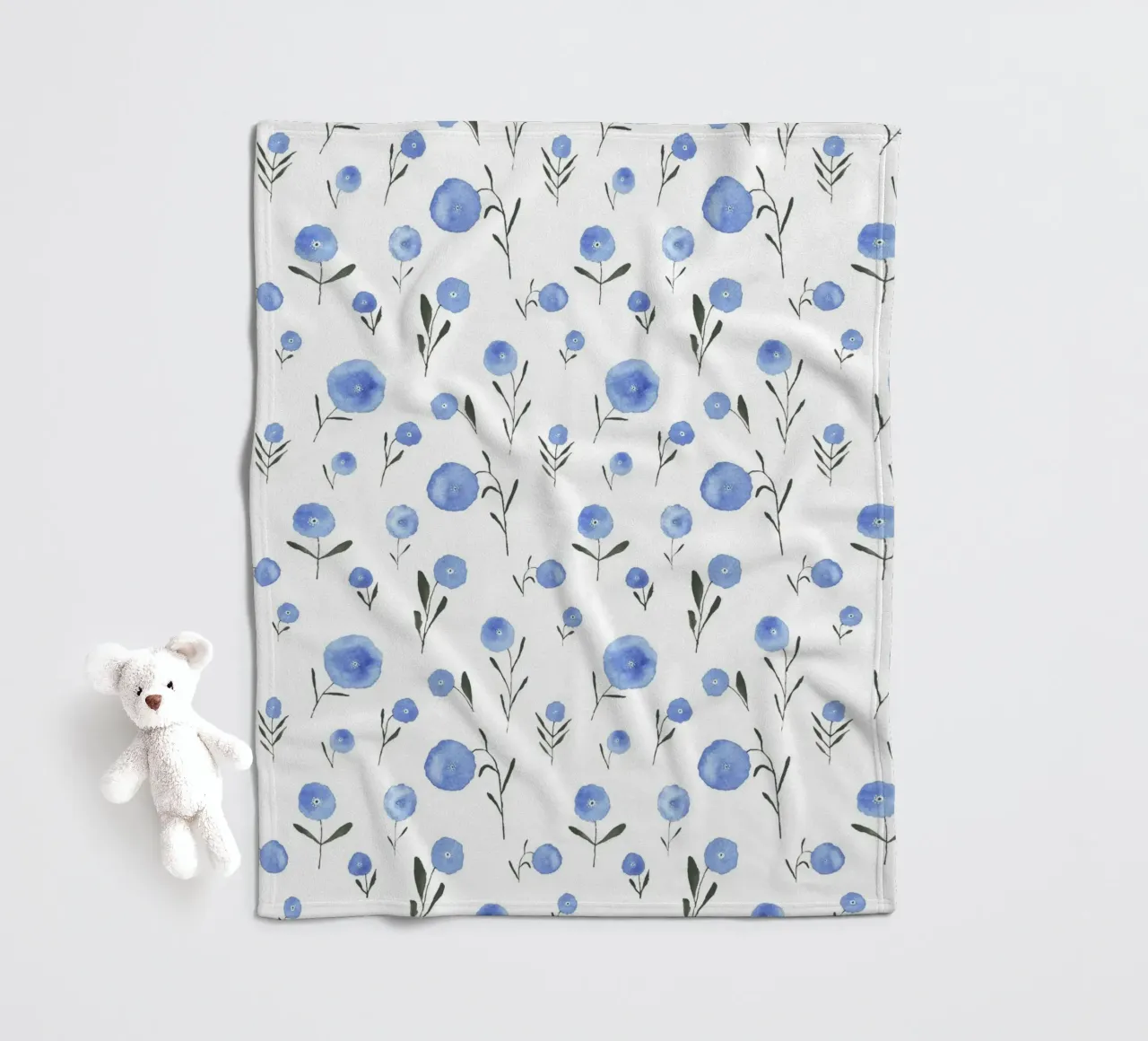 Claudia Voglhuber - Blaue Blumen coperta in pile da The Artcircle