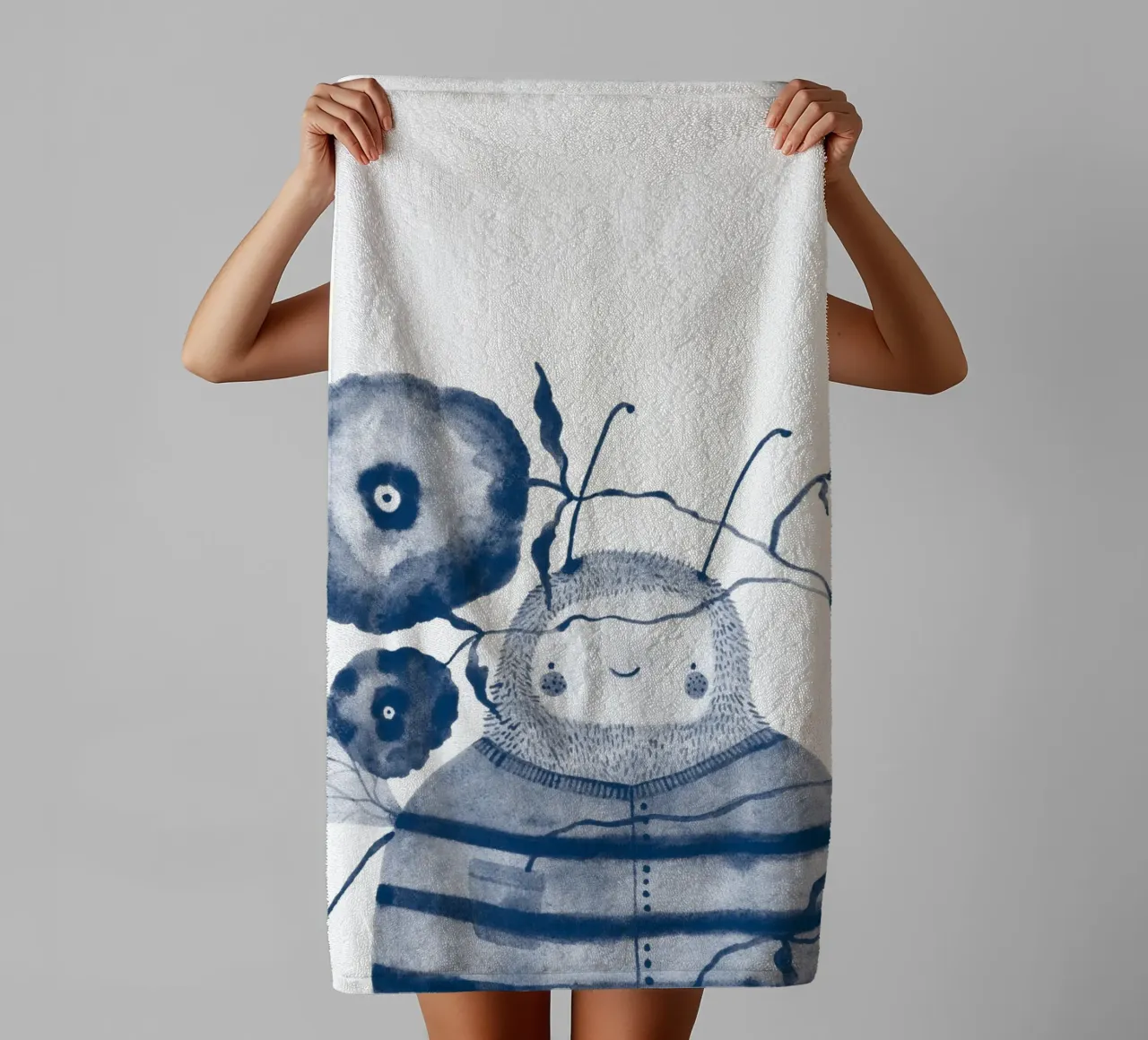Claudia Voglhuber - Blaue Biene asciugamano da bagno da The Artcircle