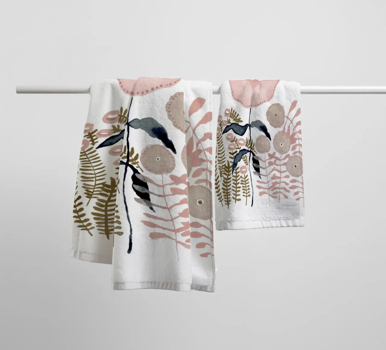 Claudia Voglhuber - Blumen asciugamano da bagno da The Artcircle