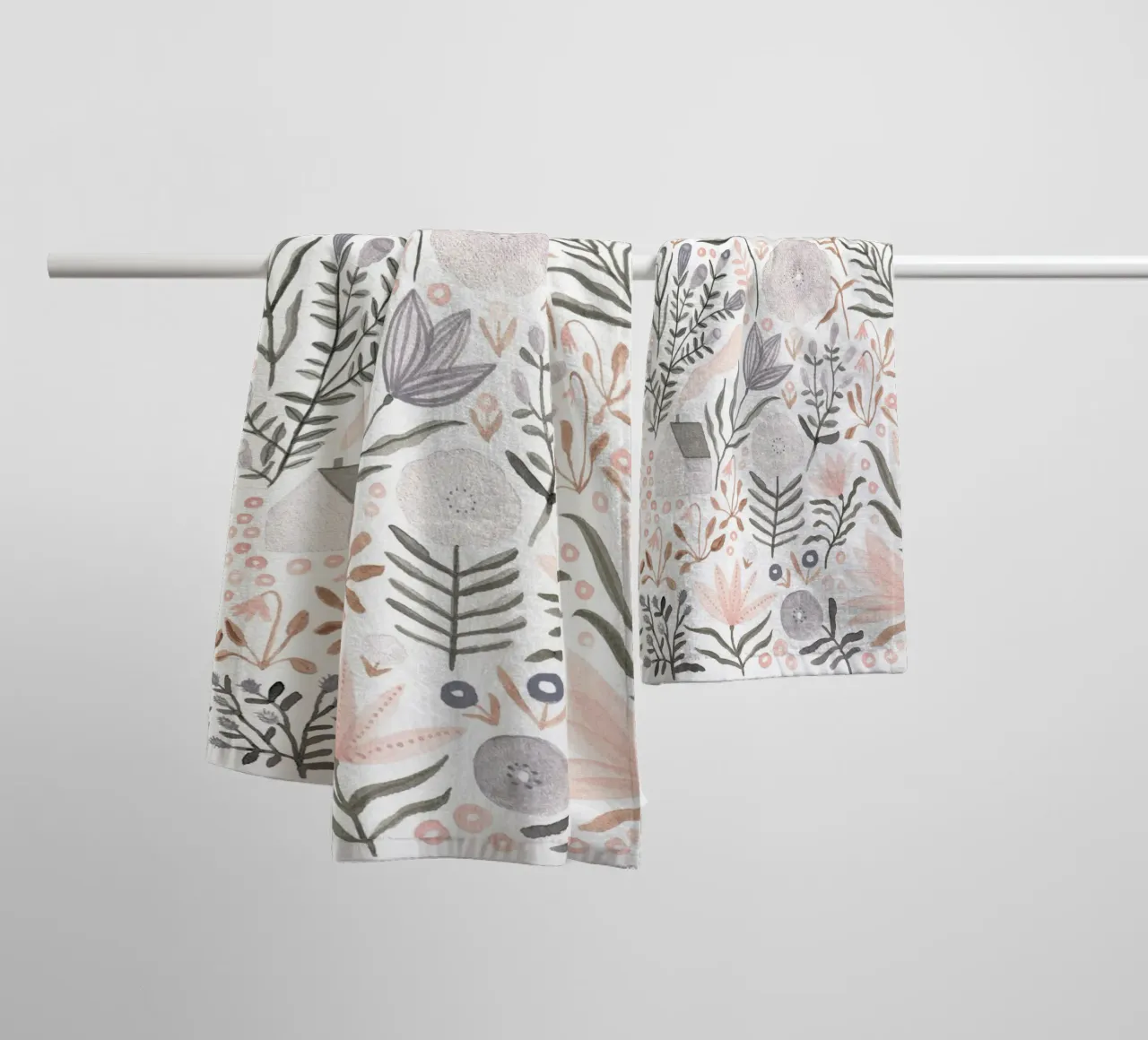 Claudia Voglhuber - Blumenmeer 05 asciugamano da bagno da The Artcircle