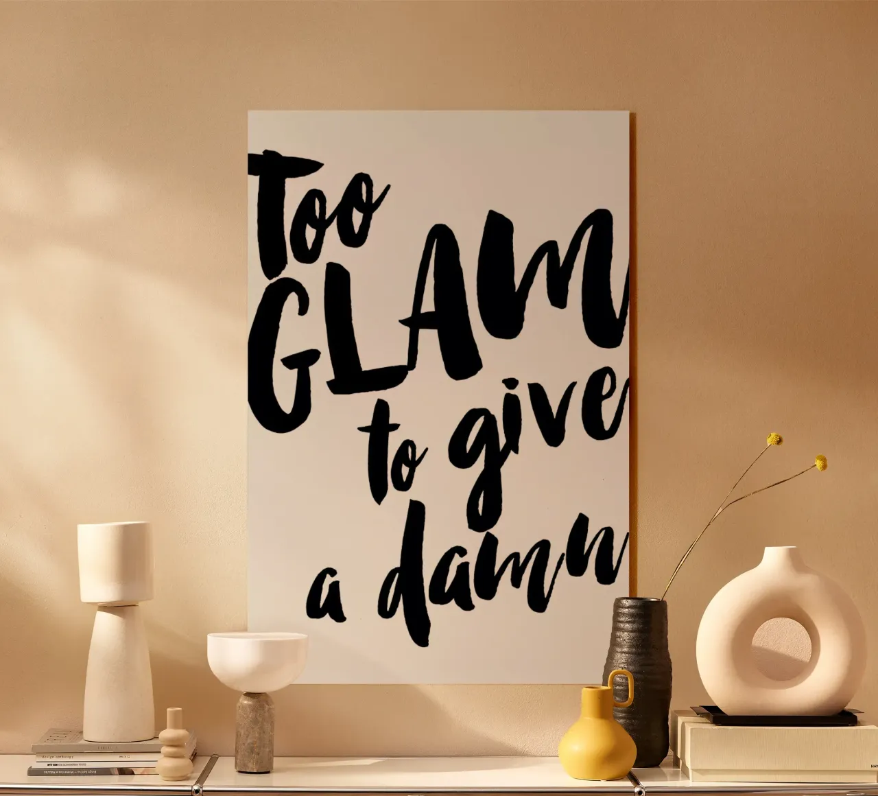 Too Glam plexiglass da Maria Kritzas