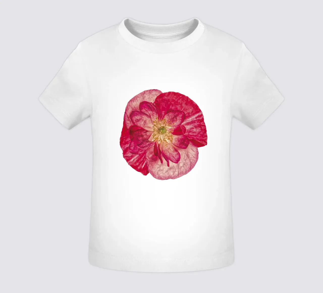 Blush of Nature: Papavero rosa maglietta neonato da Curious Collections by Marielle Leenders