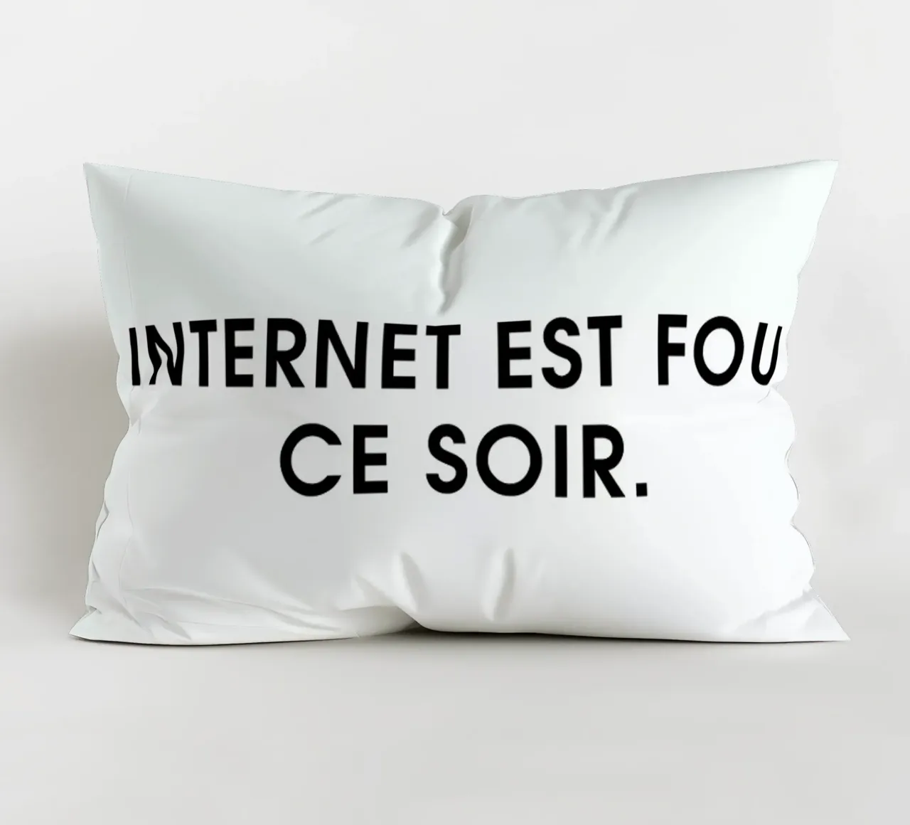 Internet est fou ce soir - White cuscino da Intertitres