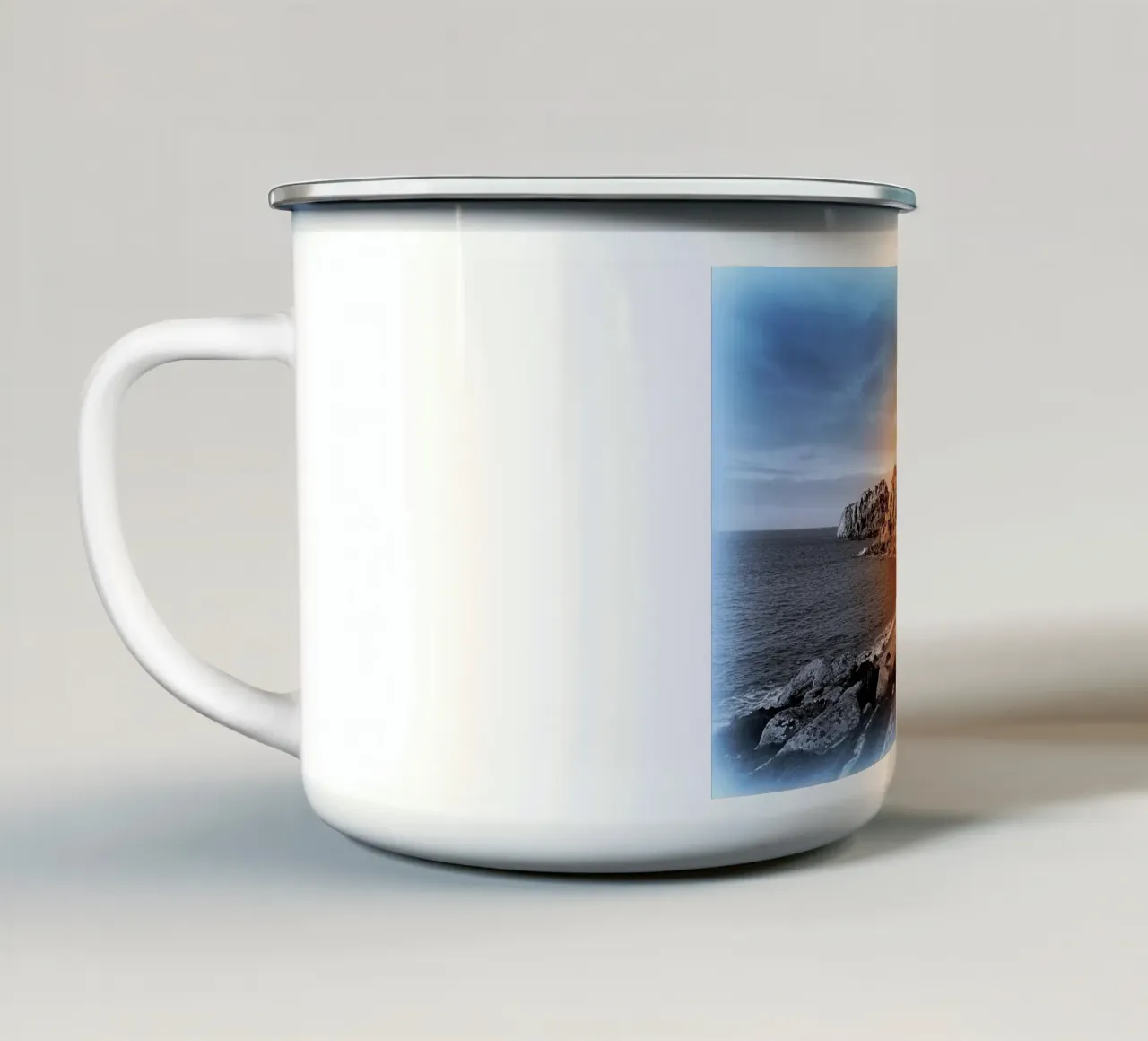 FAA96 tazza in smalto da Thierry vobmann photography