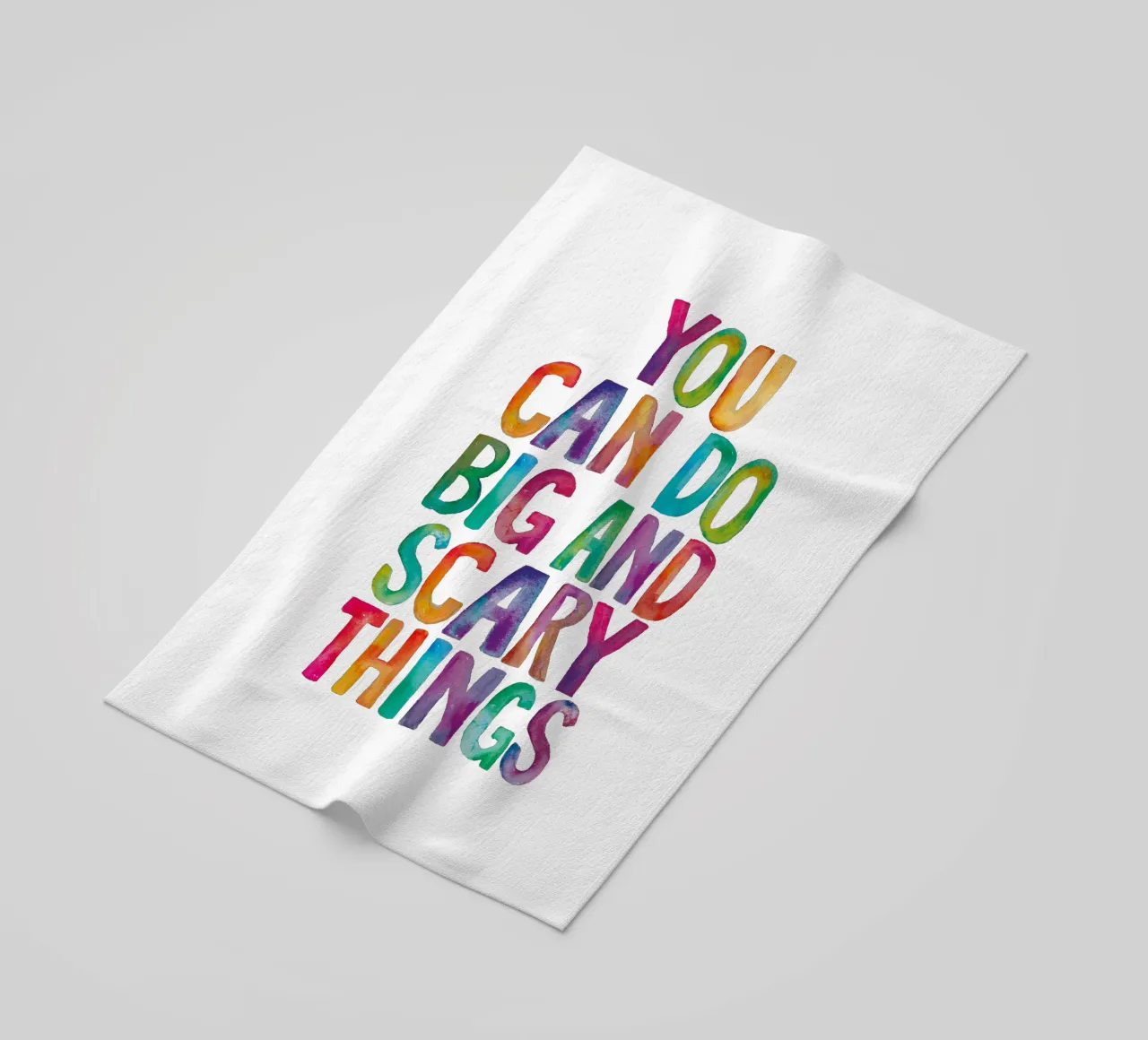 You Can Do Big and Scary Things Arc-en-ciel Typographie Design serviette de plage de THE MOTIVATED TYPE