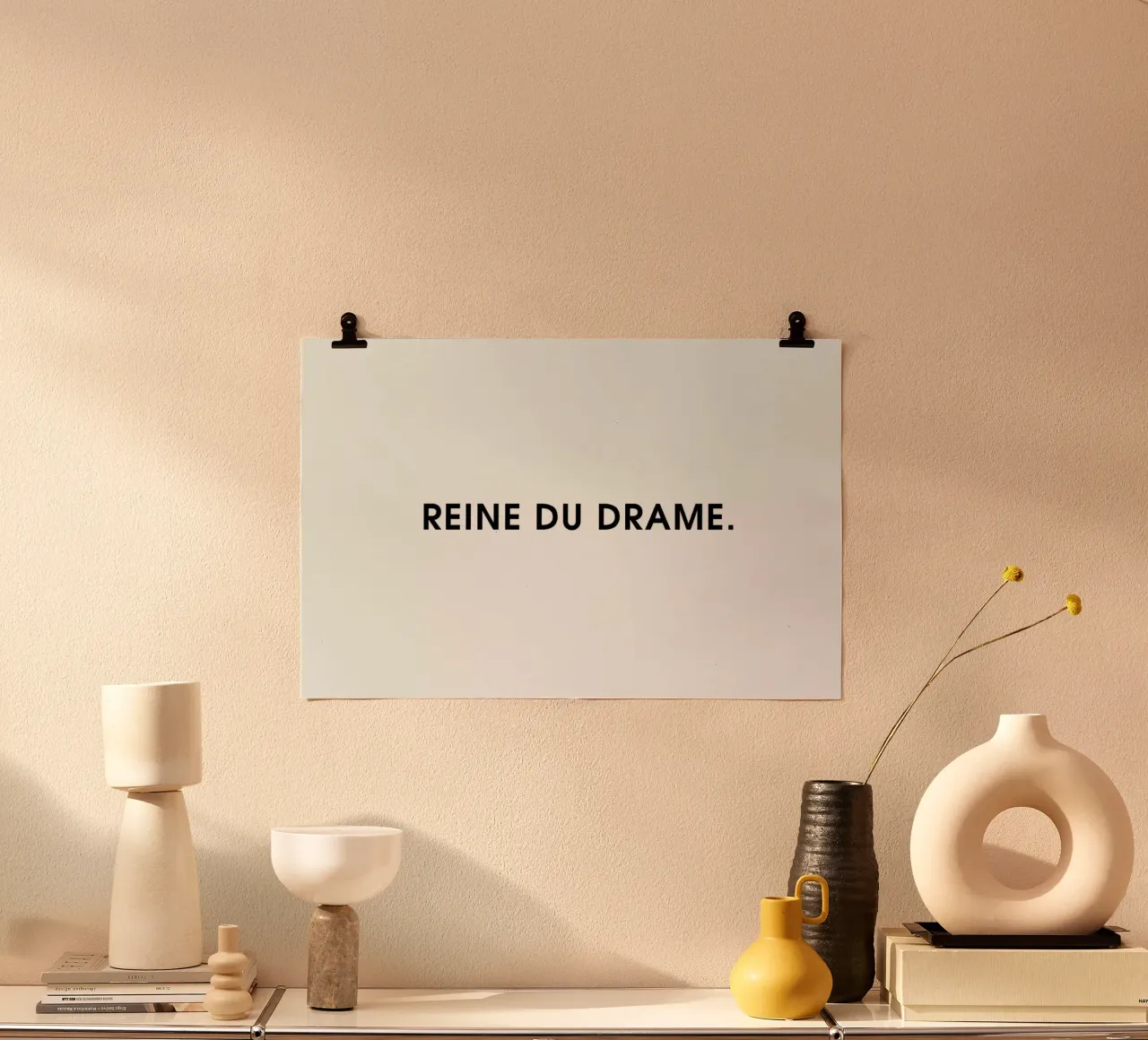 Reine du drame - White poster con telaio in legno da Intertitres