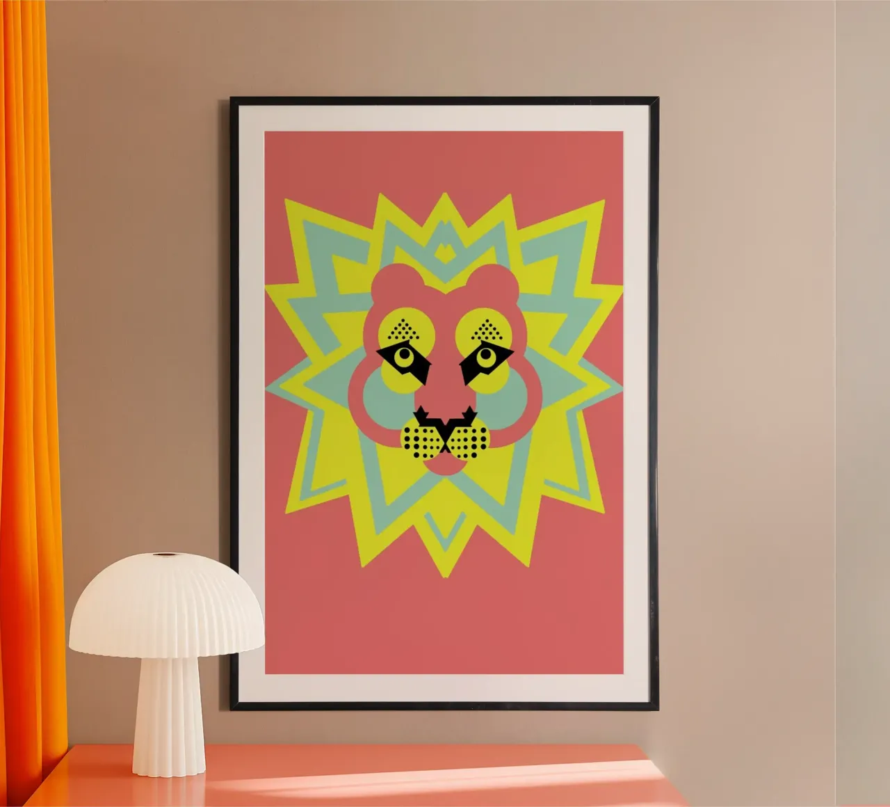Lion King poster con telaio in legno da Gareth Pollock Design