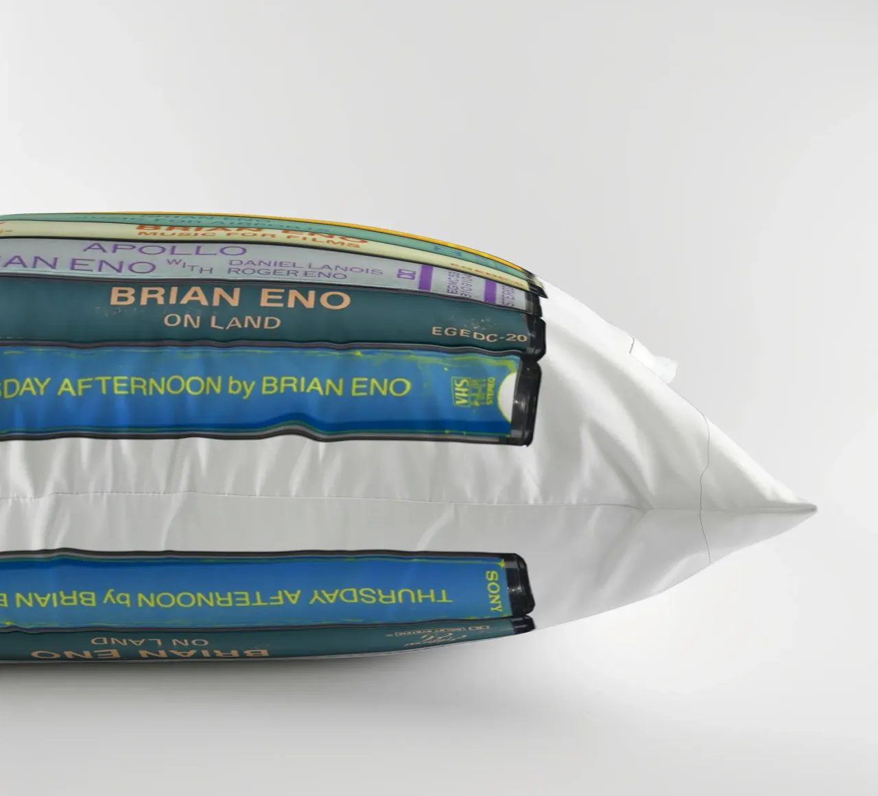 Brian Eno - Album raccolti - Stampa su cassetta cuscino da MrMustardPrints