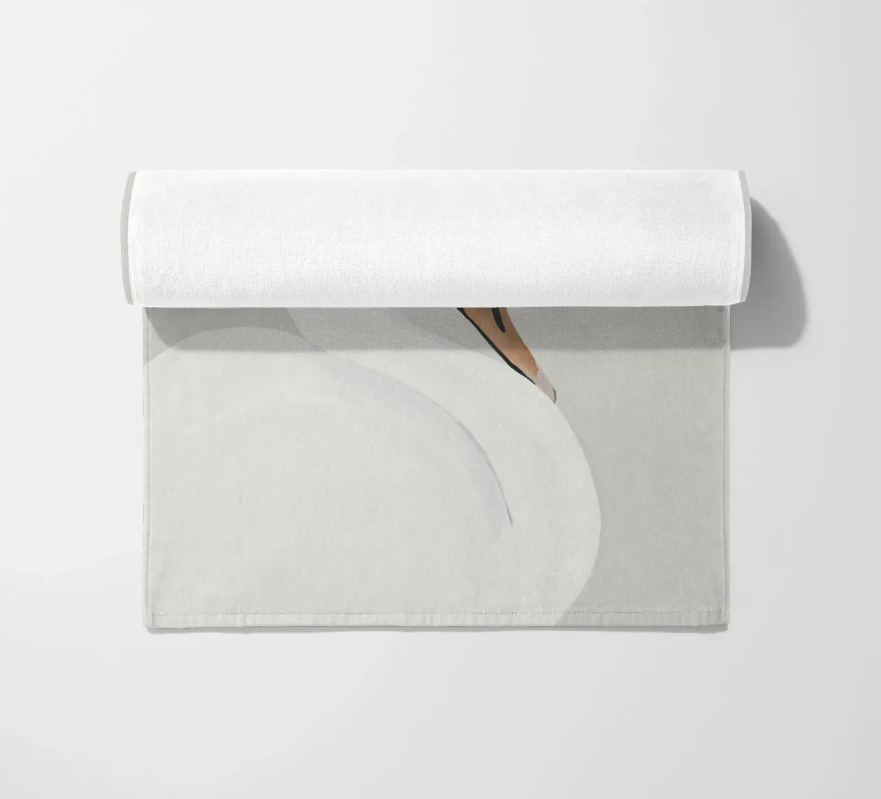 Cigno bianco telo mare da ThingDesign