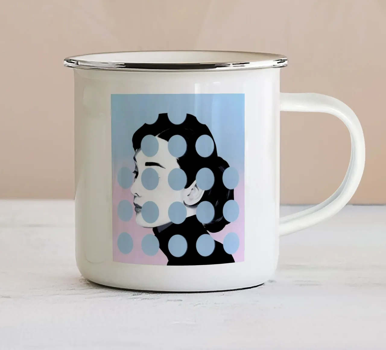 Audrey Dots taza de esmalte de Famous When Dead