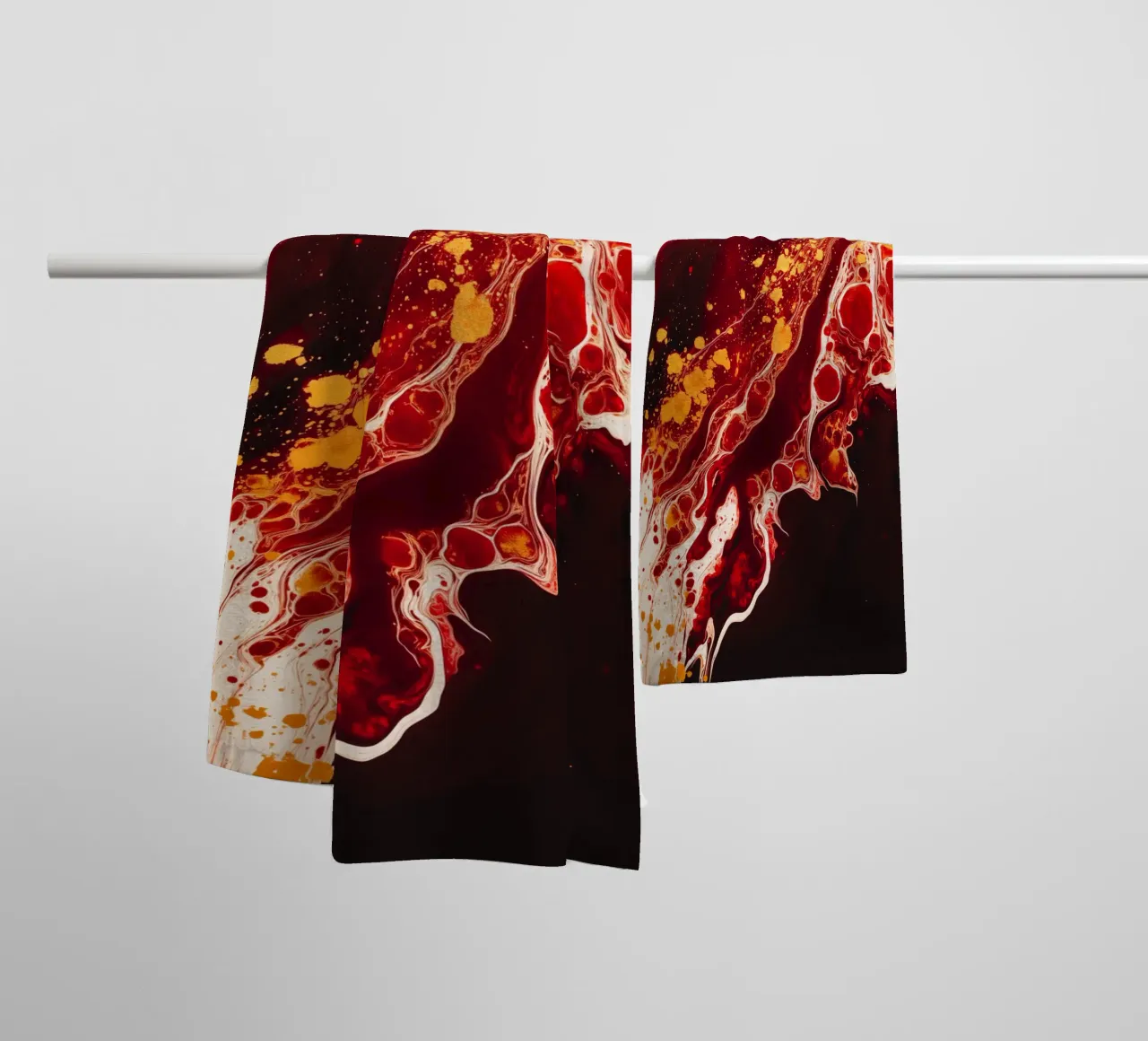 Feu d'artifice d'émotions | Art fluide | Rouge avec or serviette de bain de Autofocus