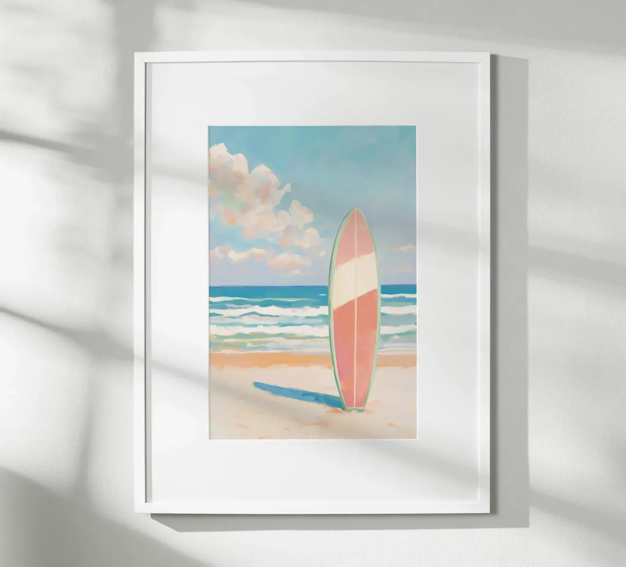 Tavola da surf sulla spiaggia poster con telaio in alluminio da Melloi Art Print
