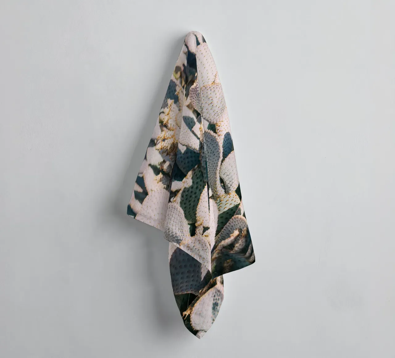 Desert Cacti Closeup asciugamano da bagno da patiphotography