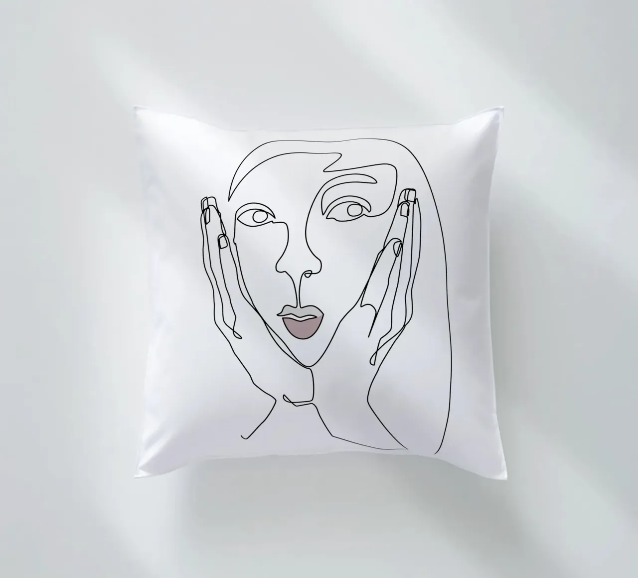 Lisa listens to my story cuscino da MissVeroonica