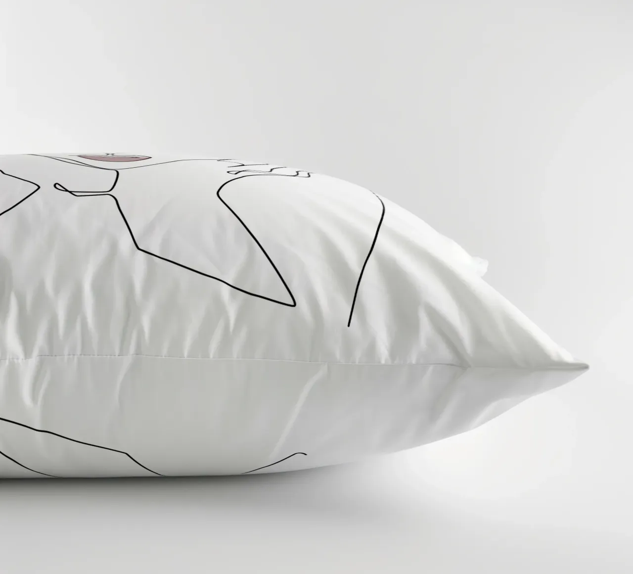 Lisa listens to my story cuscino da MissVeroonica