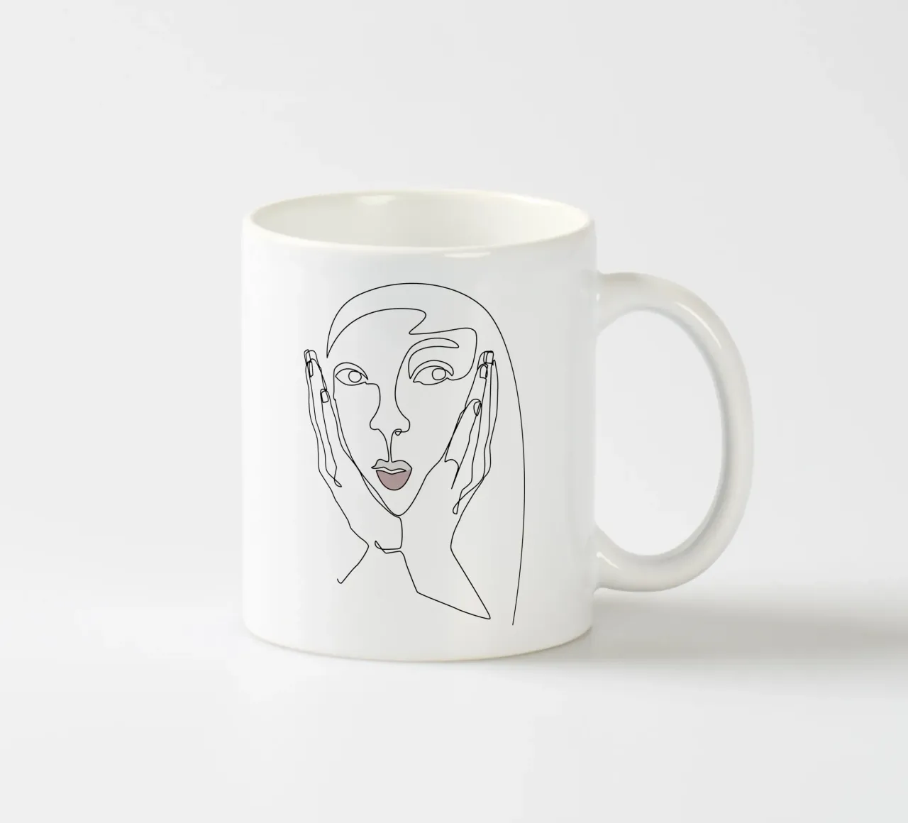 Lisa listens to my story tazza in ceramica da MissVeroonica