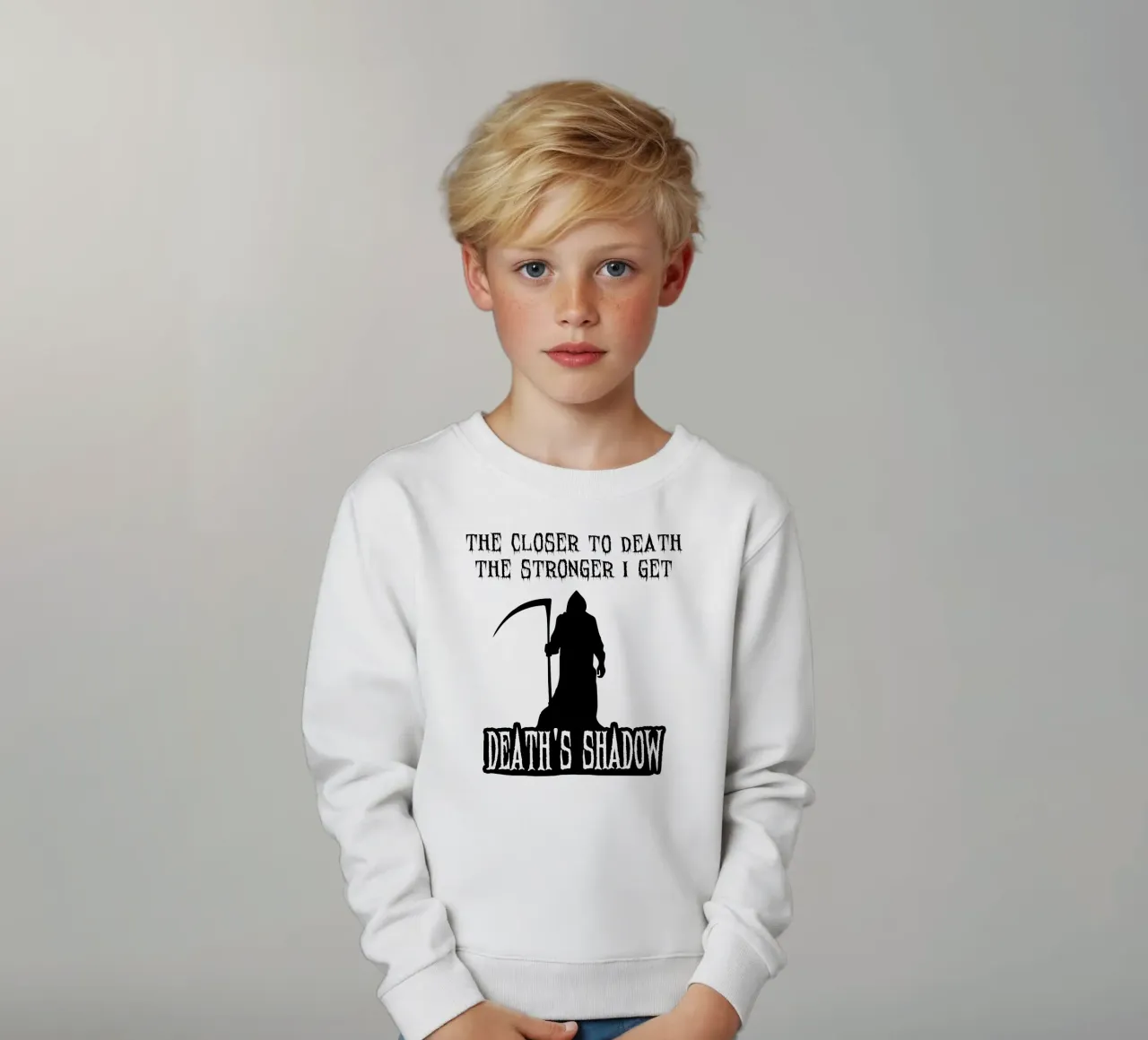 Più mi avvicino alla morte, più divento forte - L'ombra della morte felpa bambino da Loobs