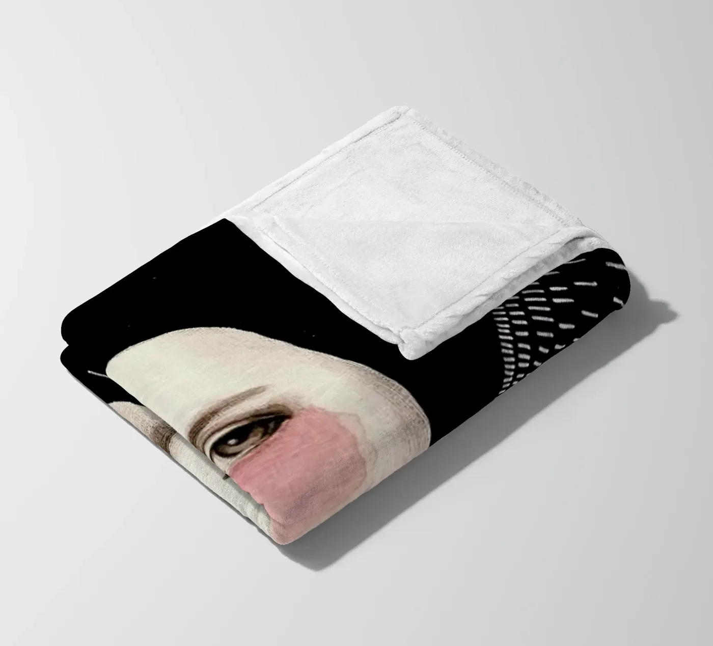 Freda fleece blanket by Sofia Bonati