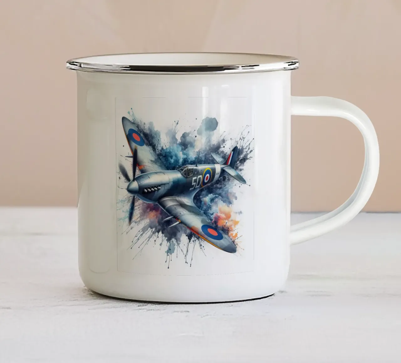 Spitfire a tutta velocità disegnato ad acquerello con schizzi tazza in smalto da ARTVI-SHOP