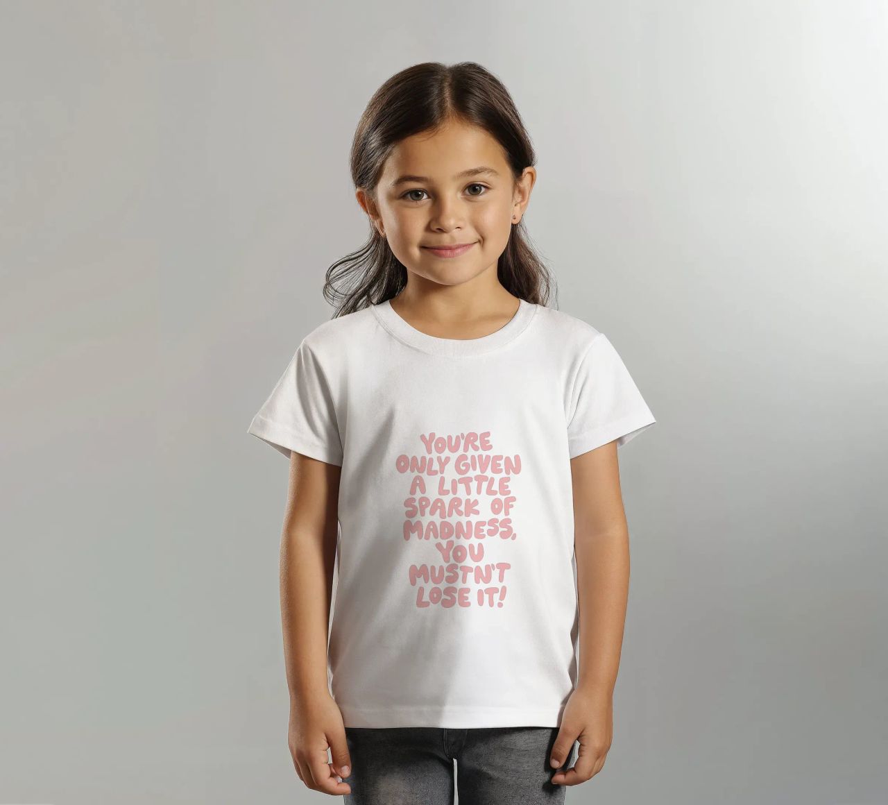 Ti è stata data solo una piccola scintilla di follia che non devi perdere t-shirt bambini da THE MOTIVATED TYPE
