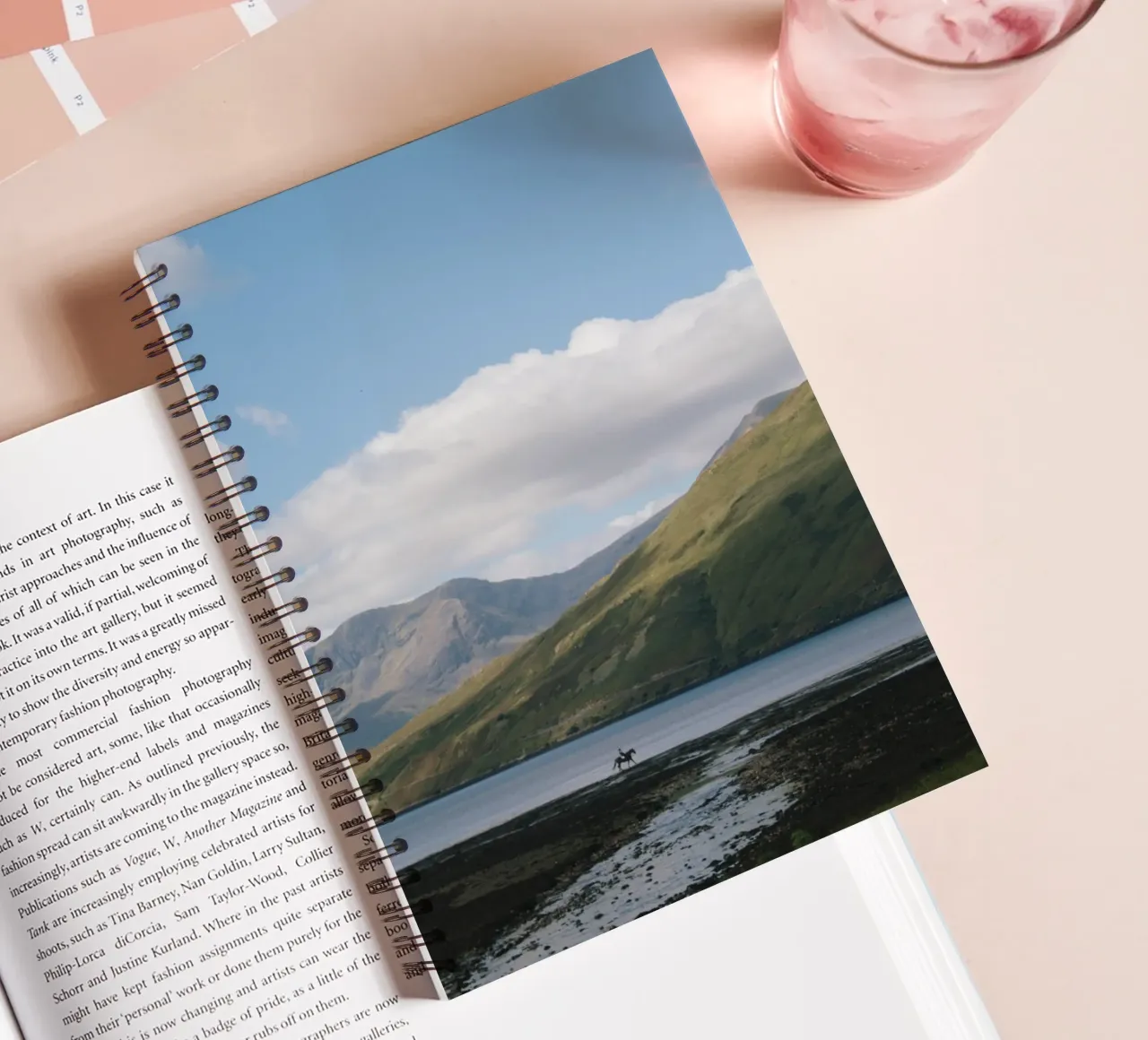 Irish Mountains with a riding horse diario ad anelli da The Wild Creative Studio