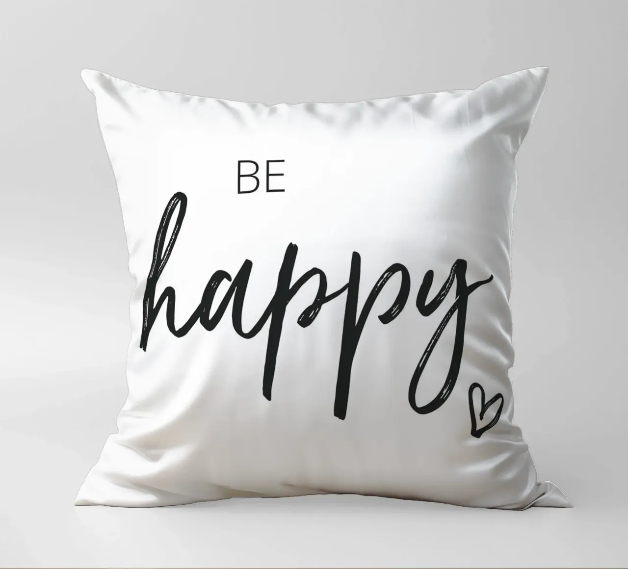 Be Happy - Design tipografico di ispirazione cuscino da Whole©