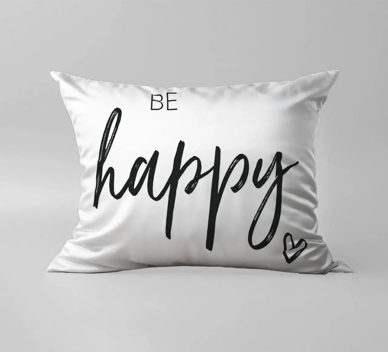 Be Happy - Design tipografico di ispirazione cuscino da Whole©