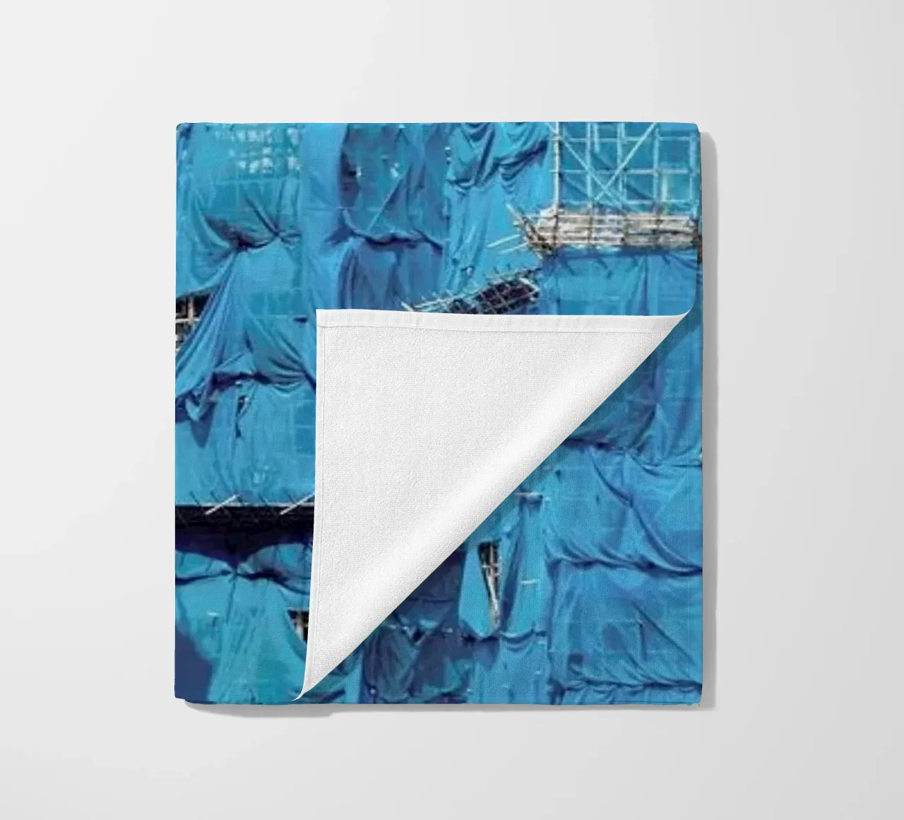 Shroud. Hong Kong telo mare da Simon Butterworth
