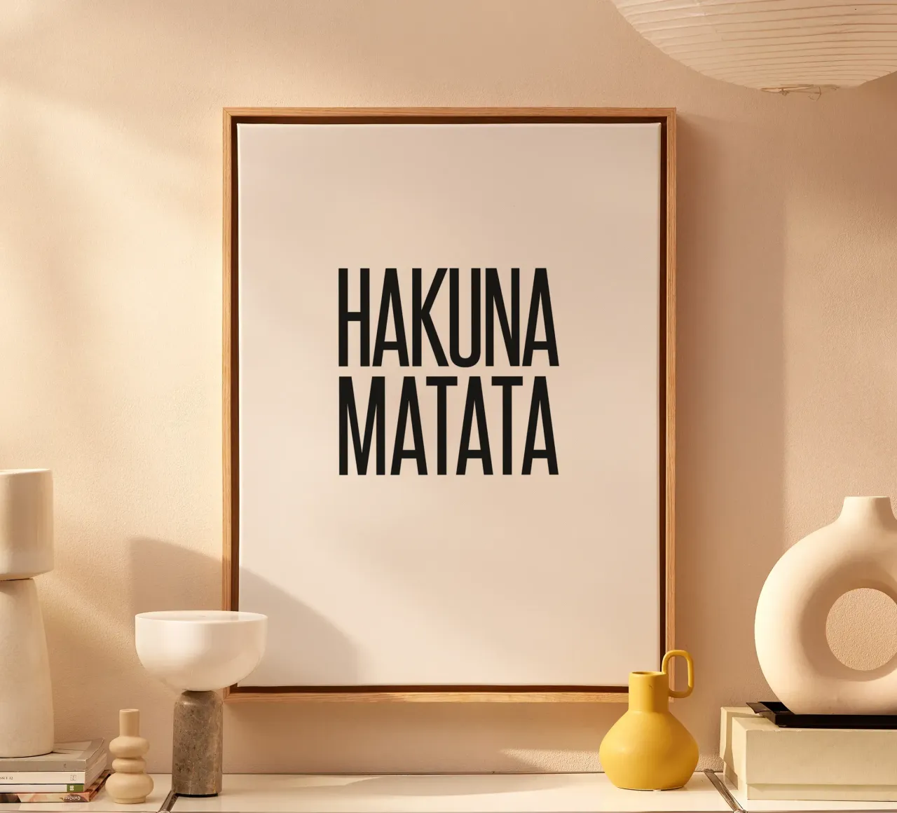 Hakuna Matata muurprint - Ontspannen gezegde canvas met Baklijst van Whole©