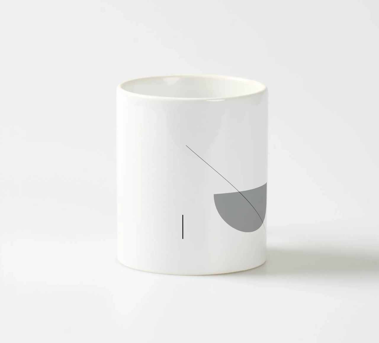 Bianco e nero 02 tazza in ceramica da KHouse Studio