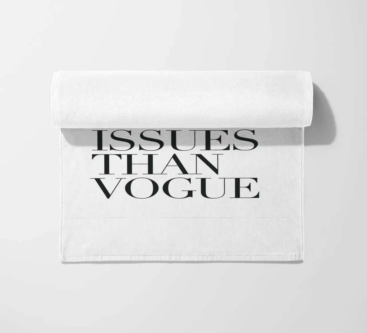 Più problemi di Vogue - Umorismo tipografico telo mare da Whole©