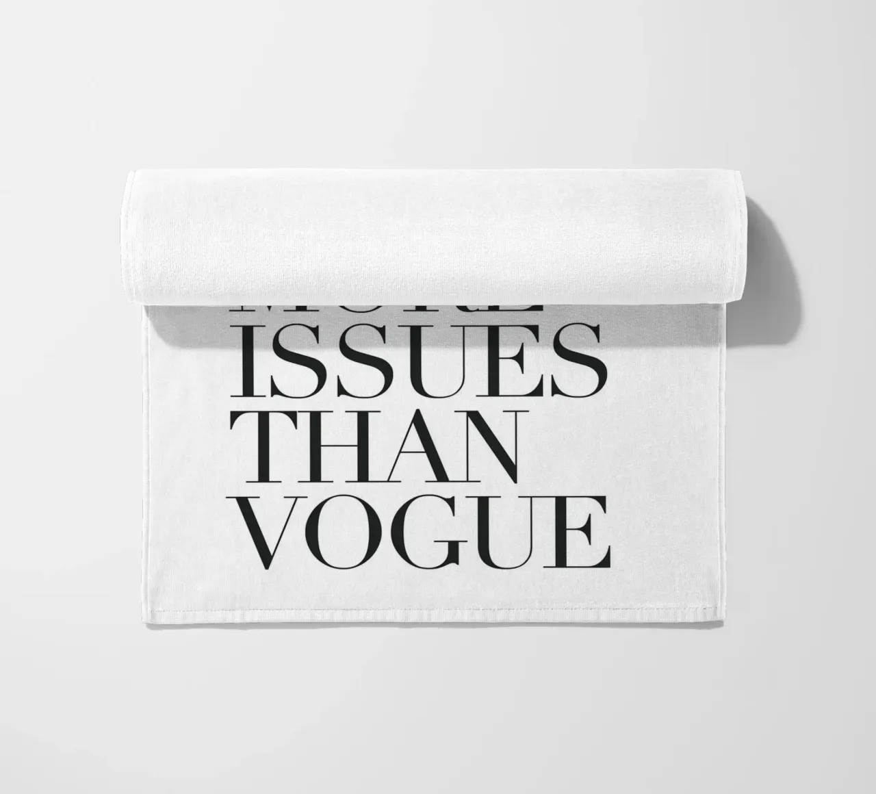 Più problemi di Vogue - Umorismo tipografico telo mare da Whole©