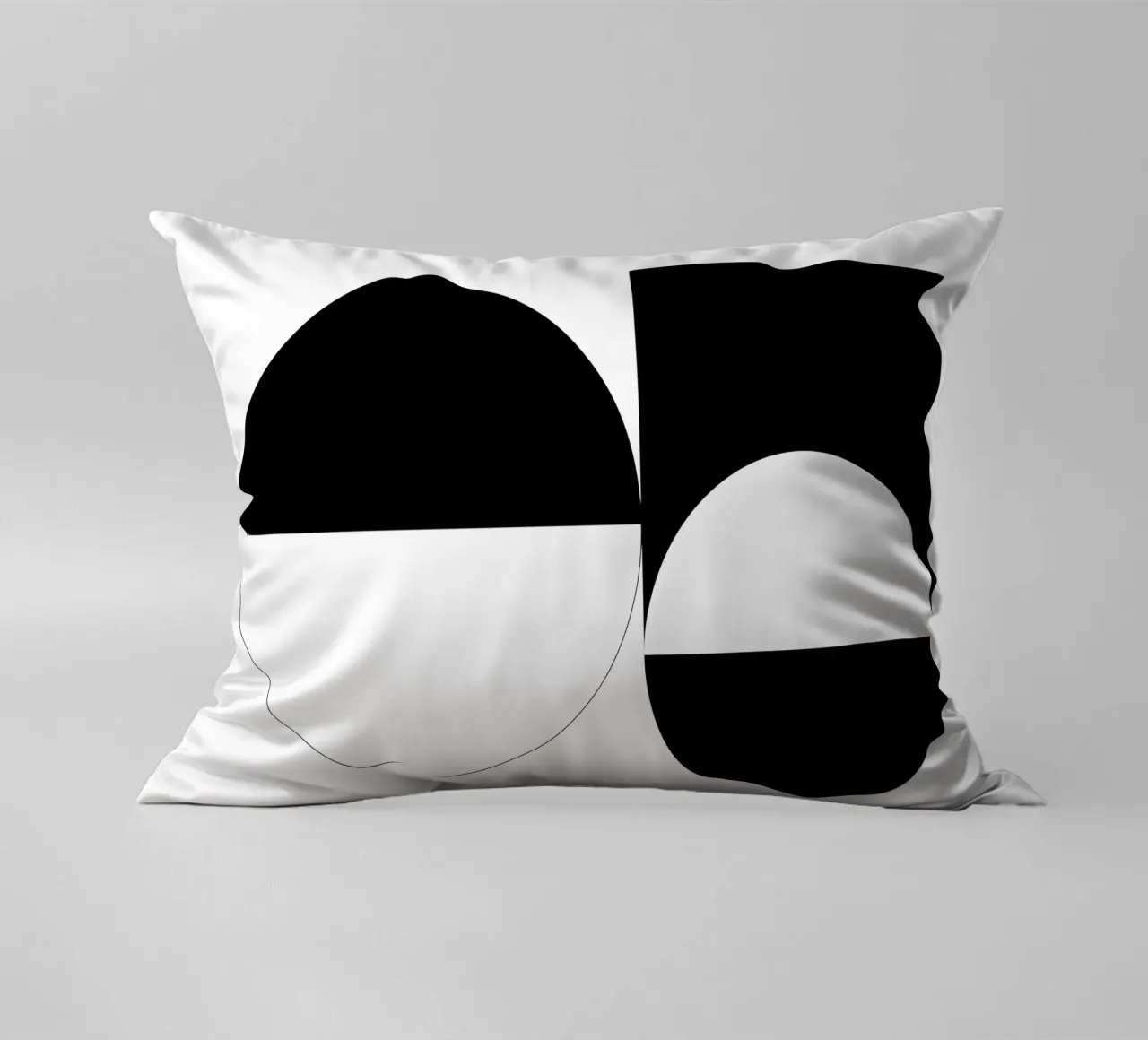 Bianco e nero 03 cuscino da KHouse Studio