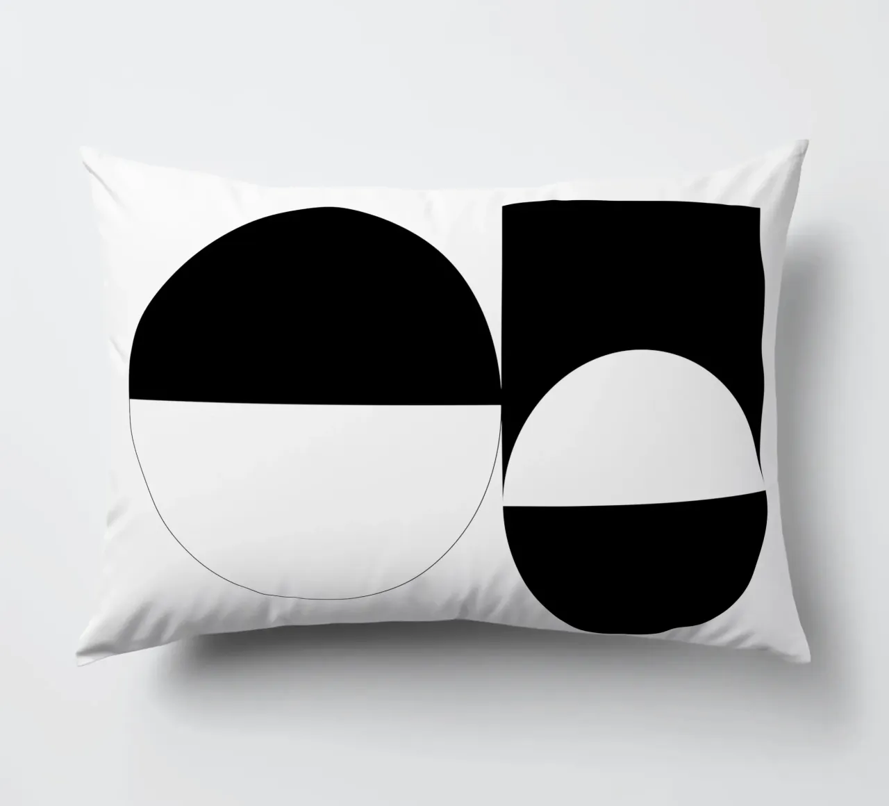 Bianco e nero 03 cuscino da KHouse Studio