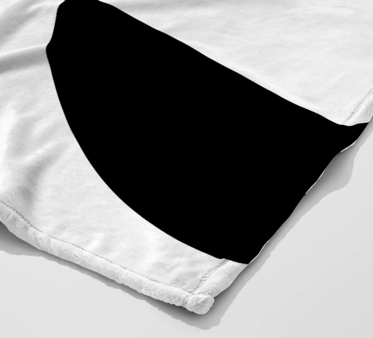 Bianco e nero 03 coperta in pile da KHouse Studio