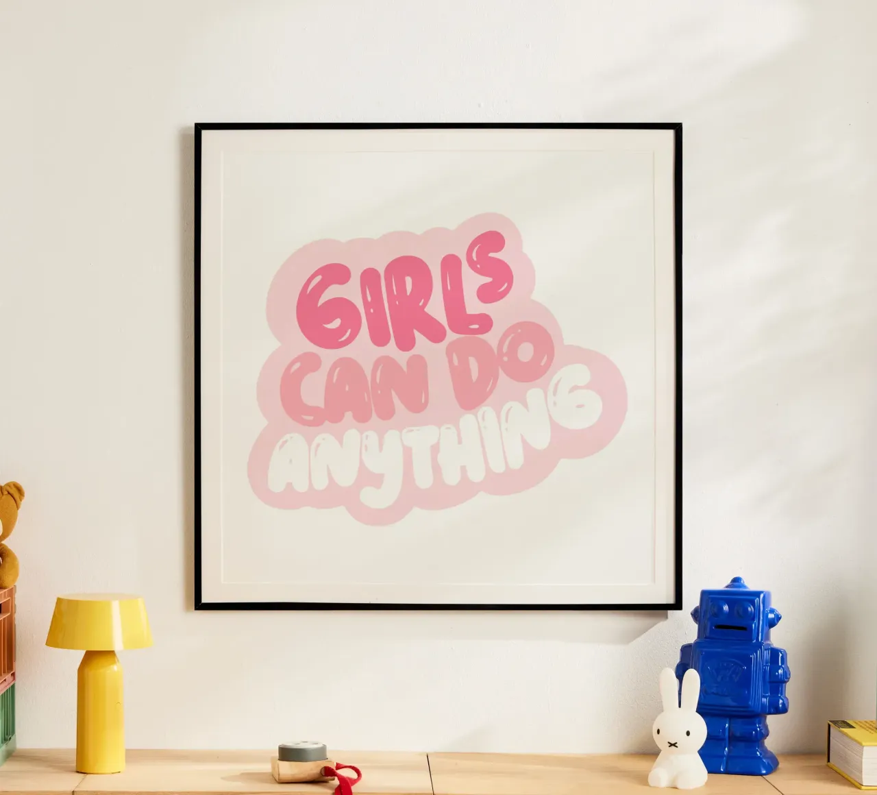 Le ragazze possono fare tutto, Citazione femminista poster con telaio in legno da pdigitalprints