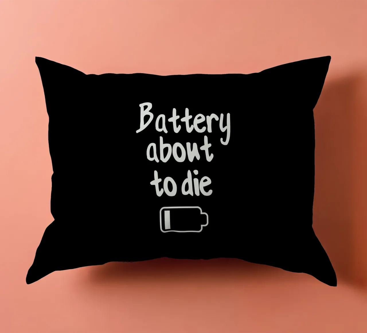 Battery about to die cuscino da happieeagle