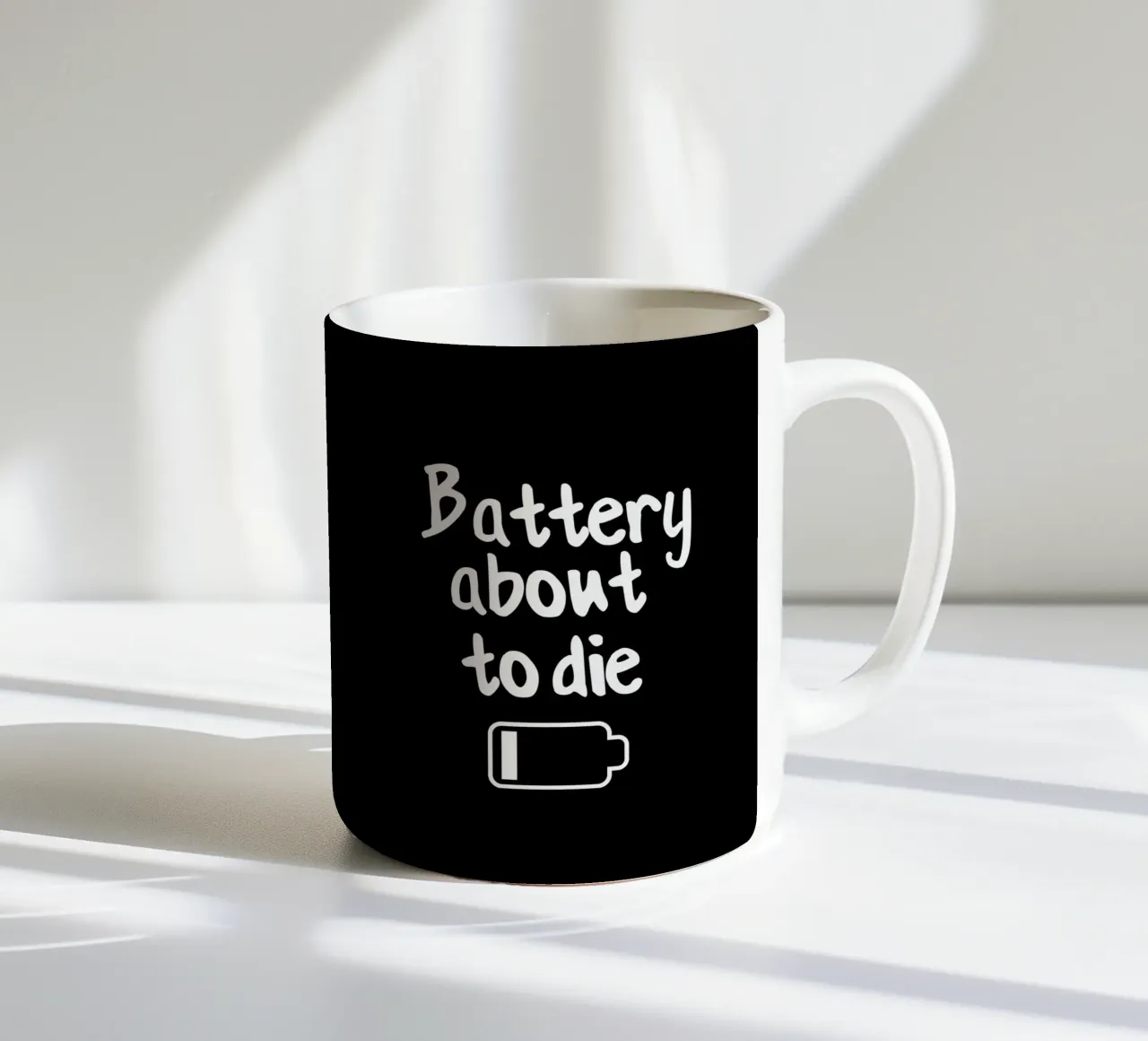 Battery about to die tazza in ceramica da happieeagle